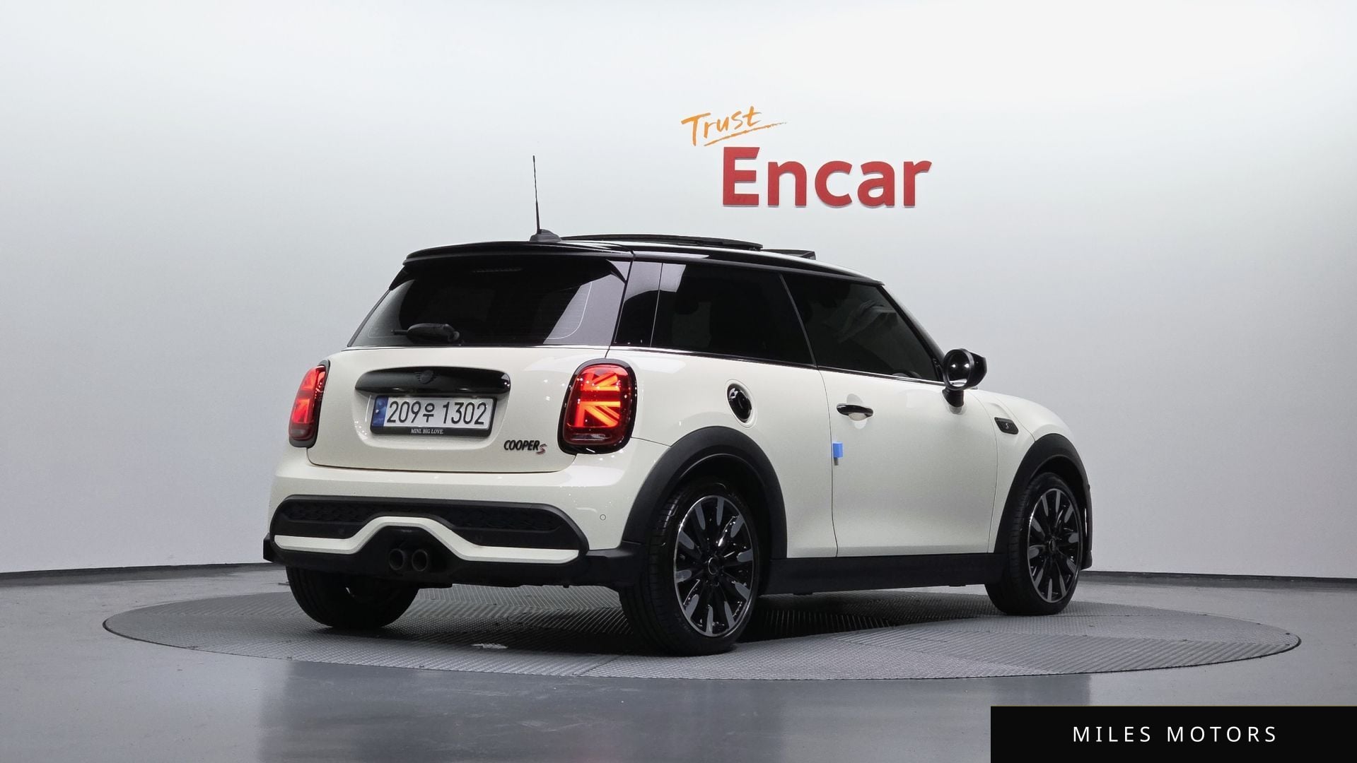 MINI Cooper S 2023 — миниатюра 2