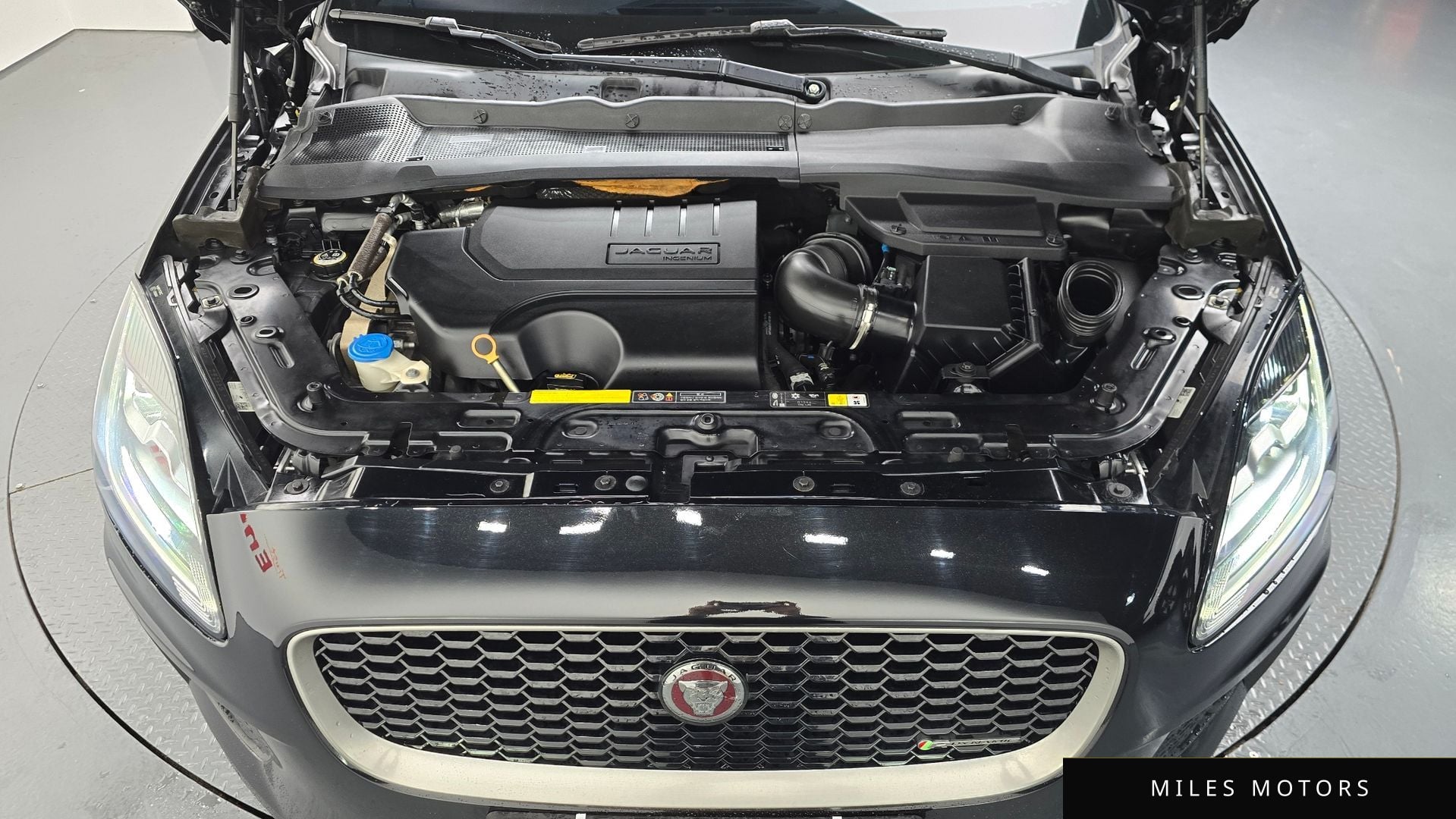 Jaguar E-PACE 2018 — миниатюра 6