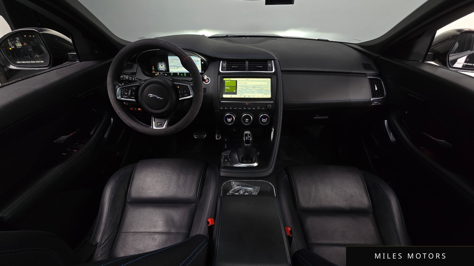 Jaguar E-PACE 2018 — миниатюра 7