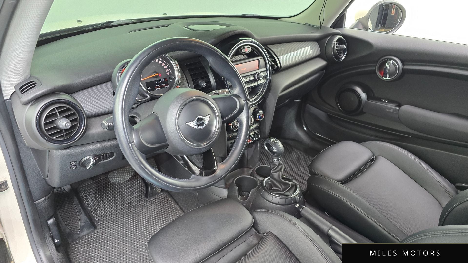 MINI Cooper D 2015 — миниатюра 7