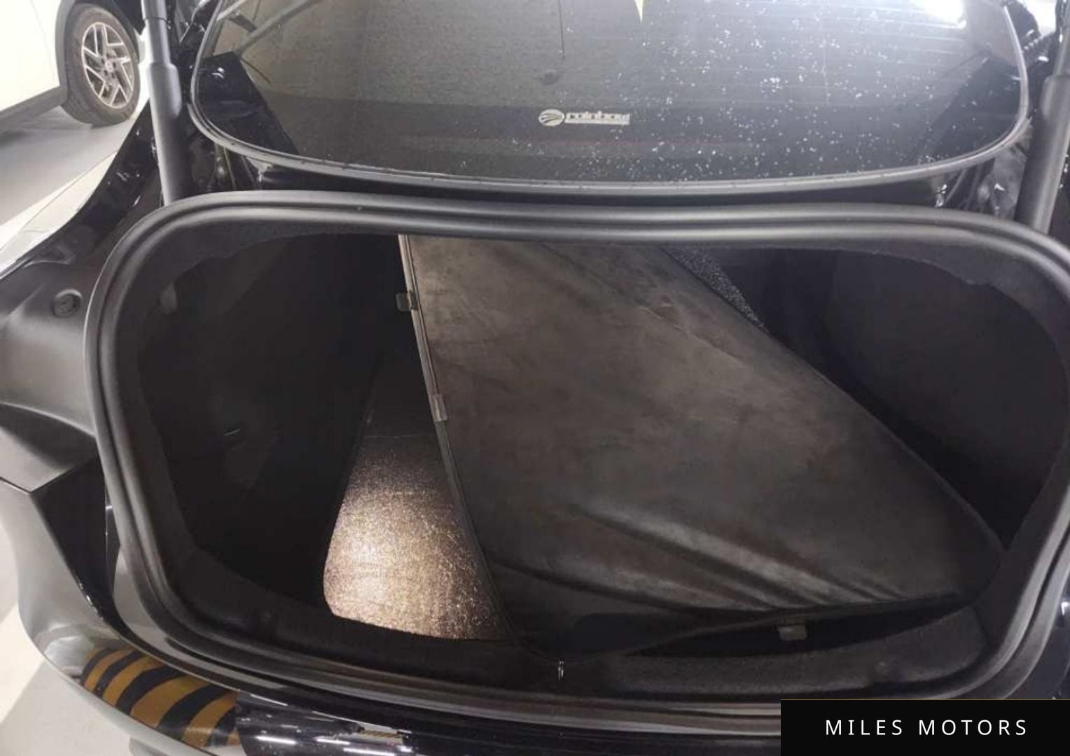 Tesla Model 3 2024 — миниатюра 6