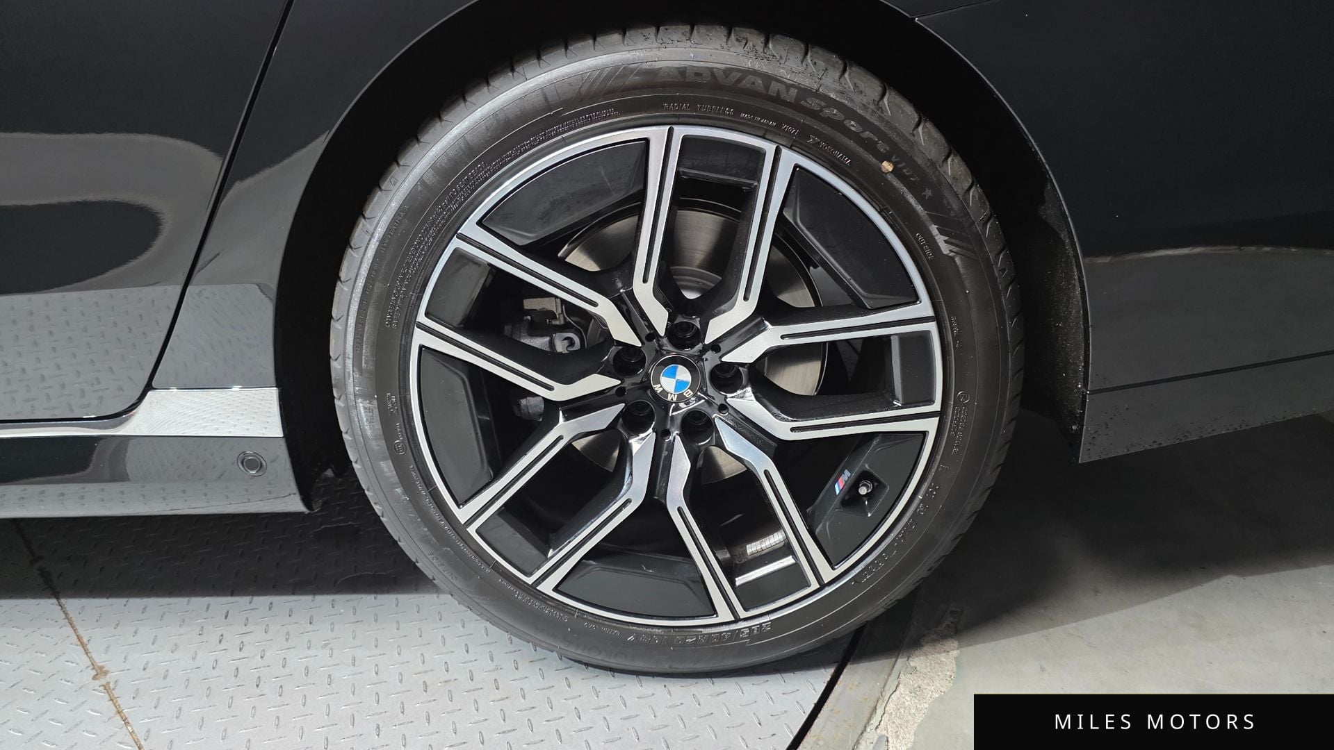 BMW 7 Series (G70) 2025 — миниатюра 7