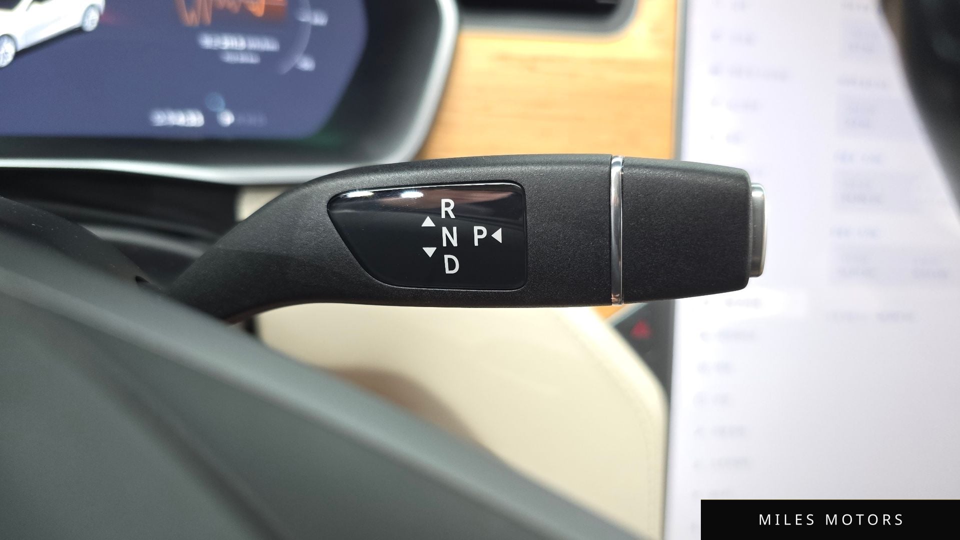 Tesla Model S 2019 — миниатюра 12