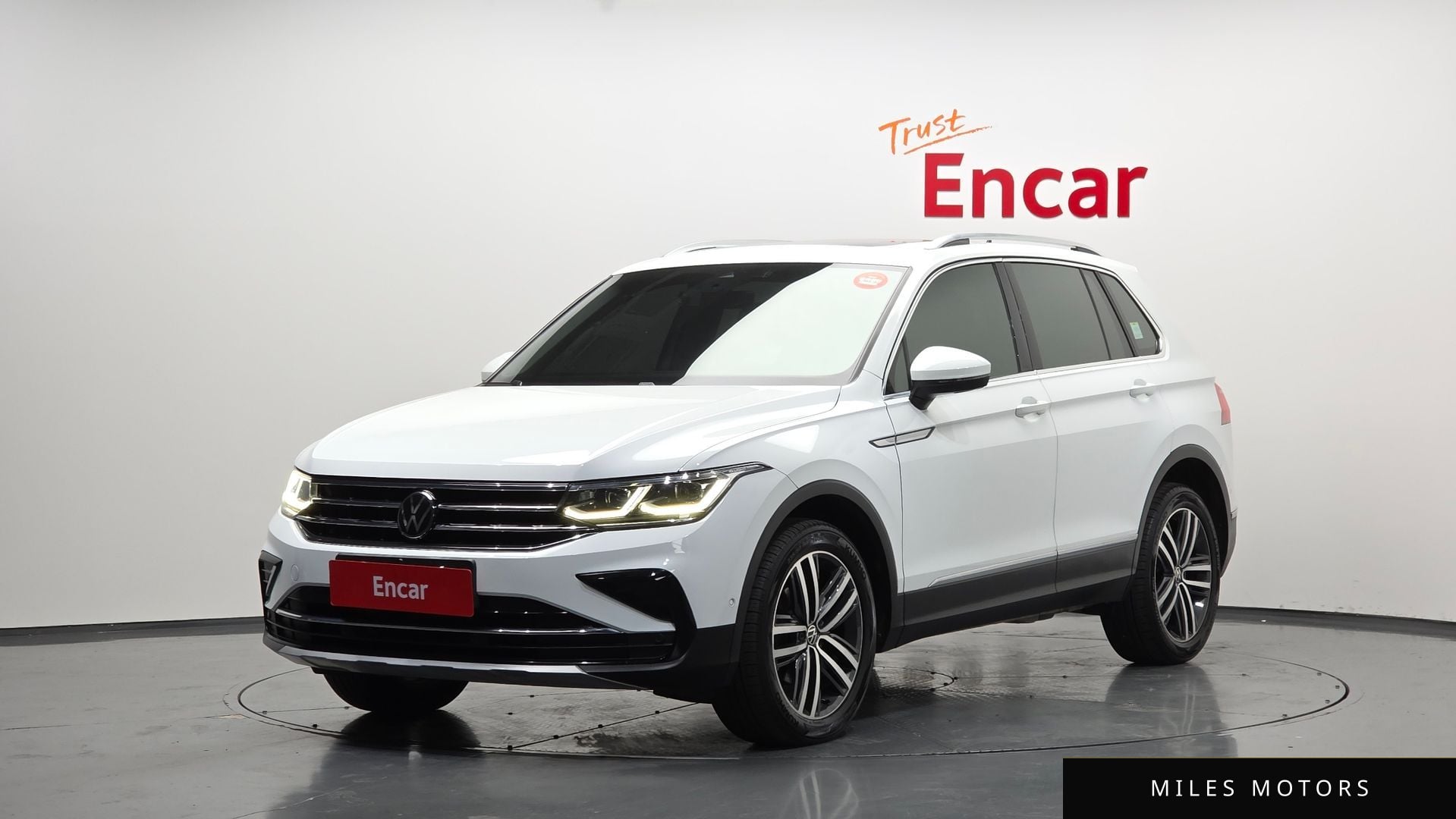 Volkswagen Tiguan 2022 — фото 1 из 12