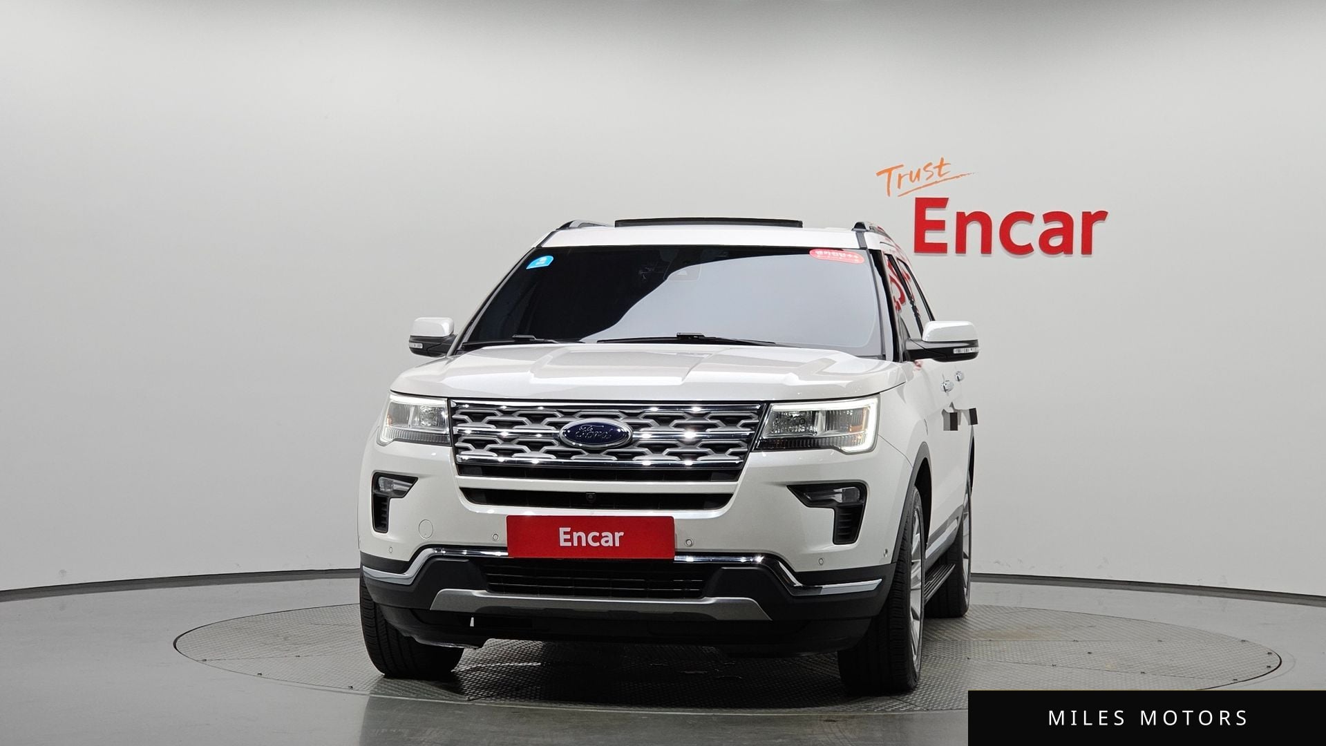 Ford Explorer 2018 — миниатюра 2