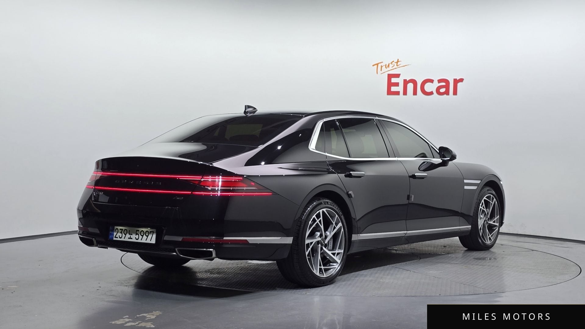 Genesis G90 (RS4) 2022 — миниатюра 2