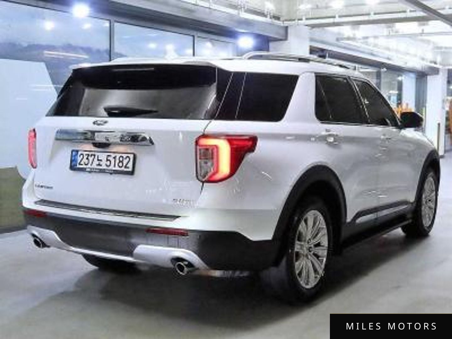Ford Explorer 2021 — миниатюра 4