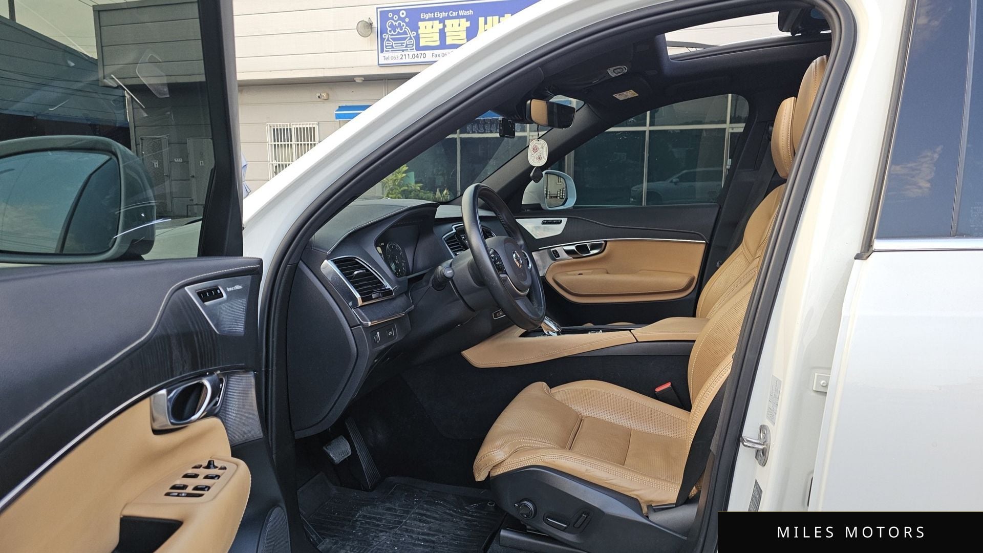 Volvo XC90 2022 — миниатюра 5