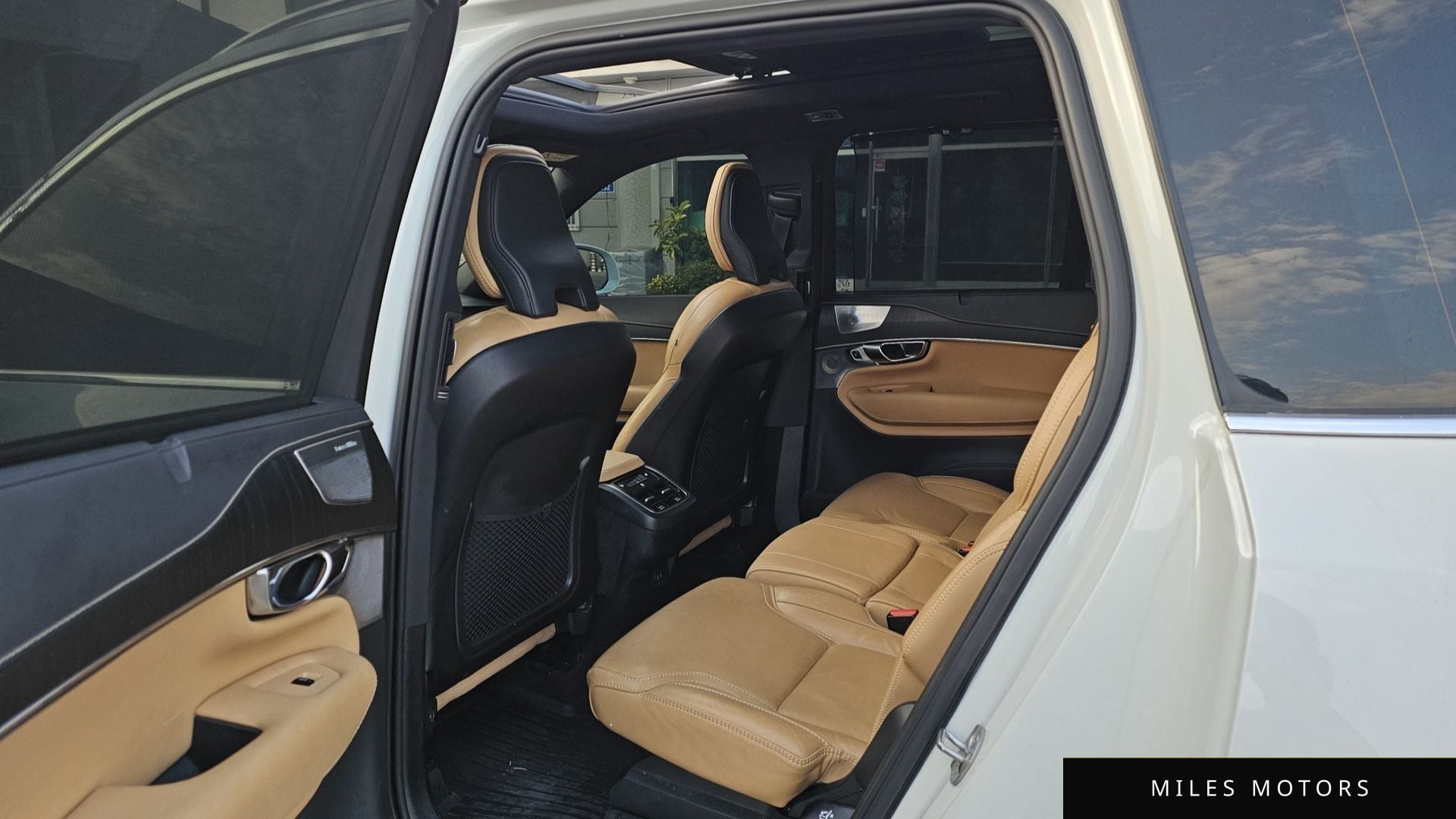 Volvo XC90 2022 — миниатюра 6