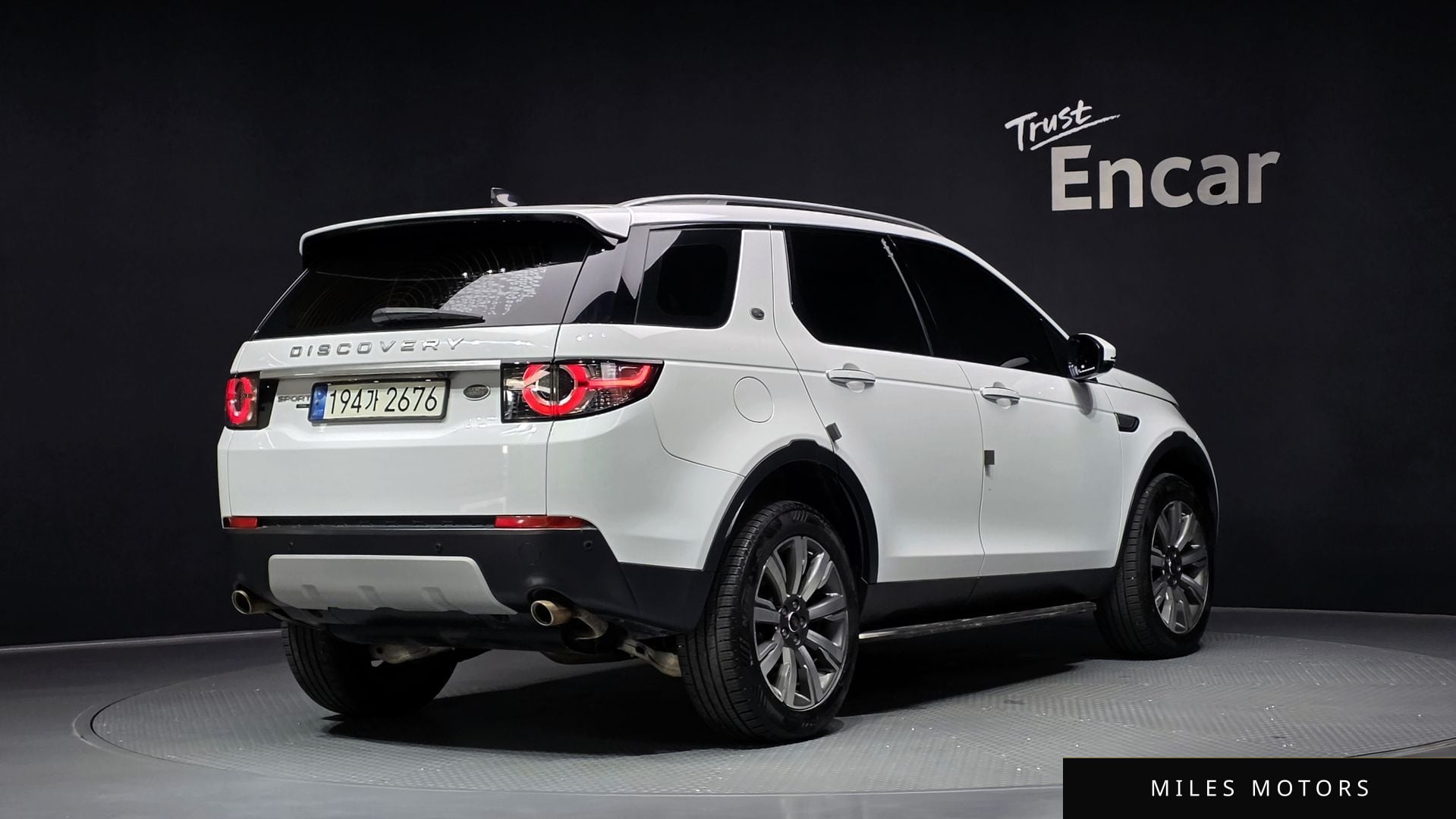 Land Rover Discovery Sport 2017 — миниатюра 2