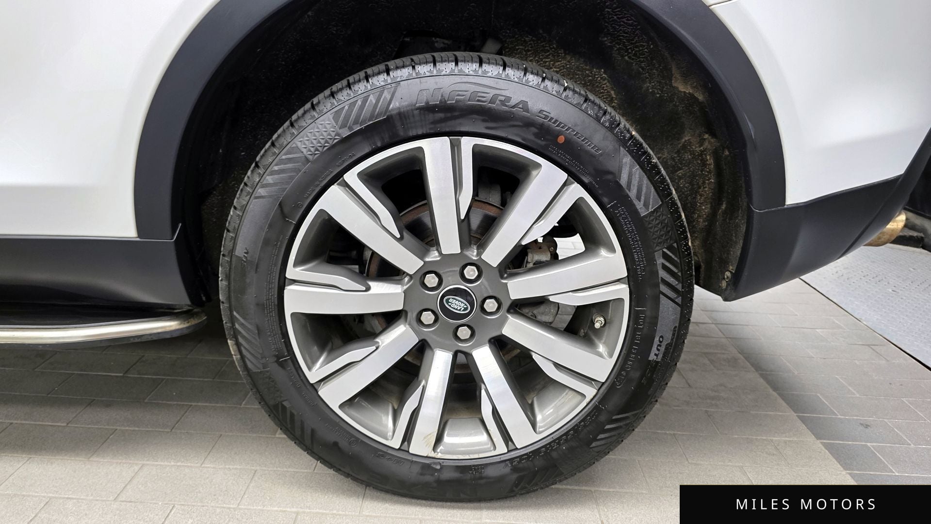 Land Rover Discovery Sport 2017 — миниатюра 7