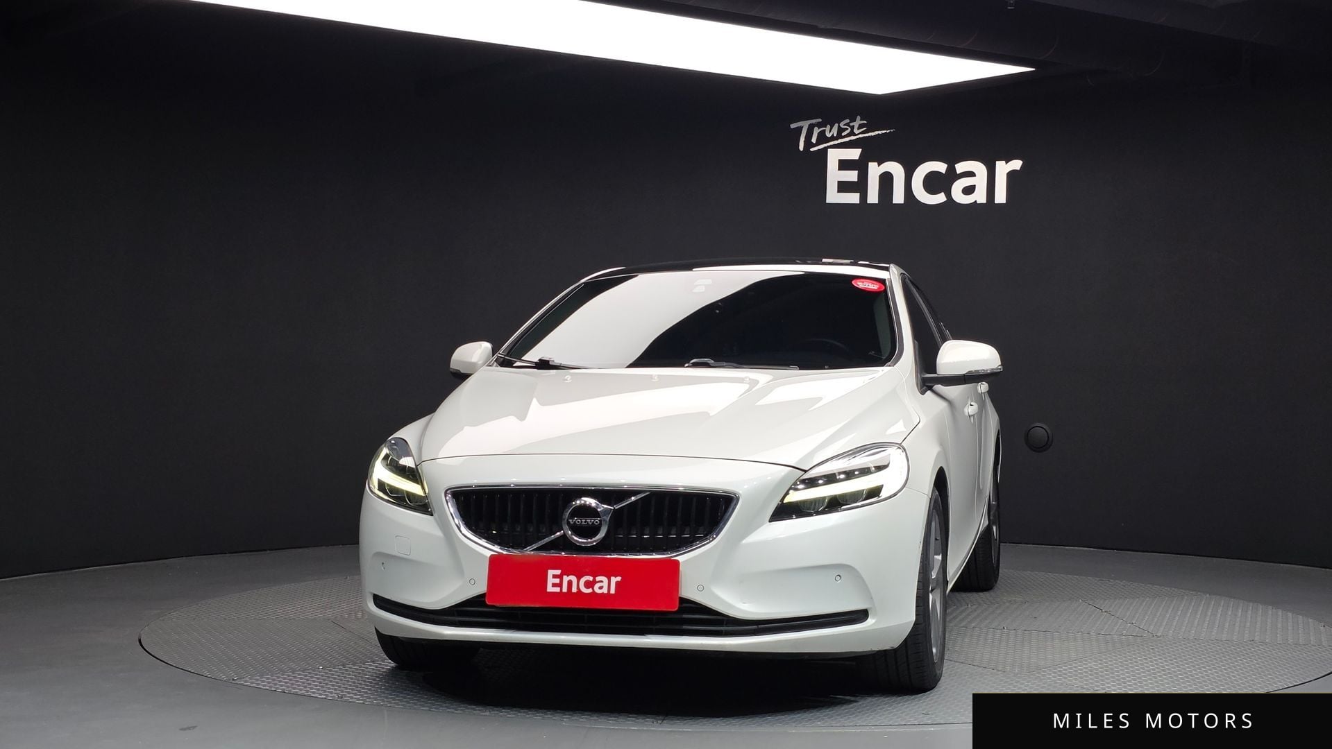 Volvo V40 2017 — миниатюра 3