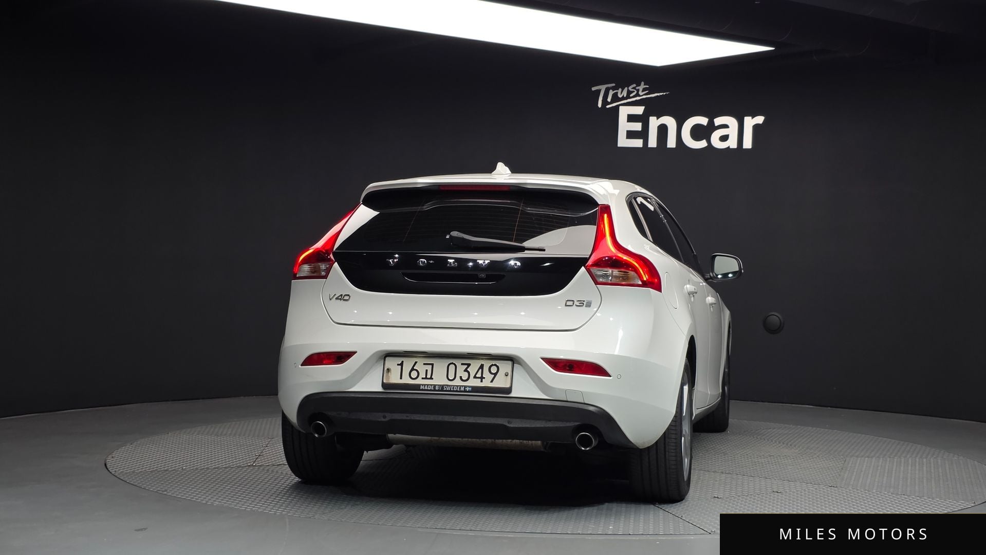Volvo V40 2017 — миниатюра 4