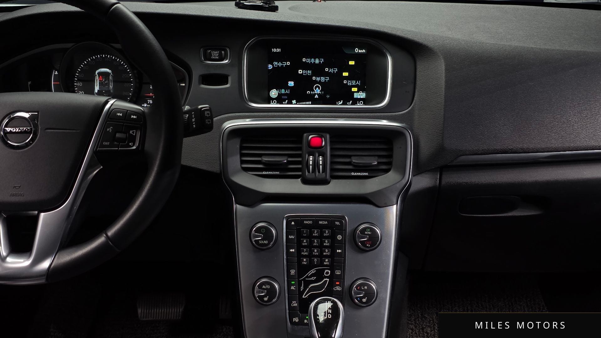 Volvo V40 2017 — миниатюра 12