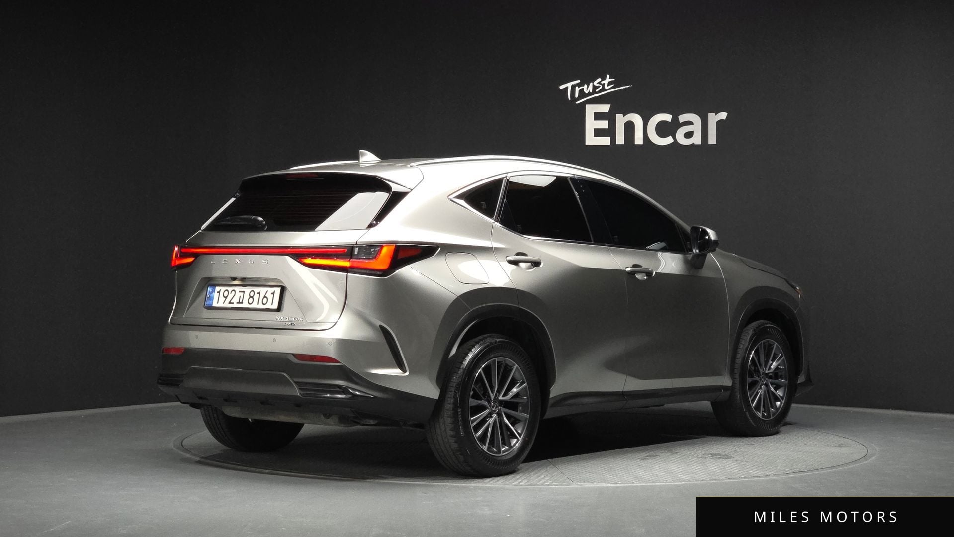 Лексус NX450h+ 2024 — миниатюра 2