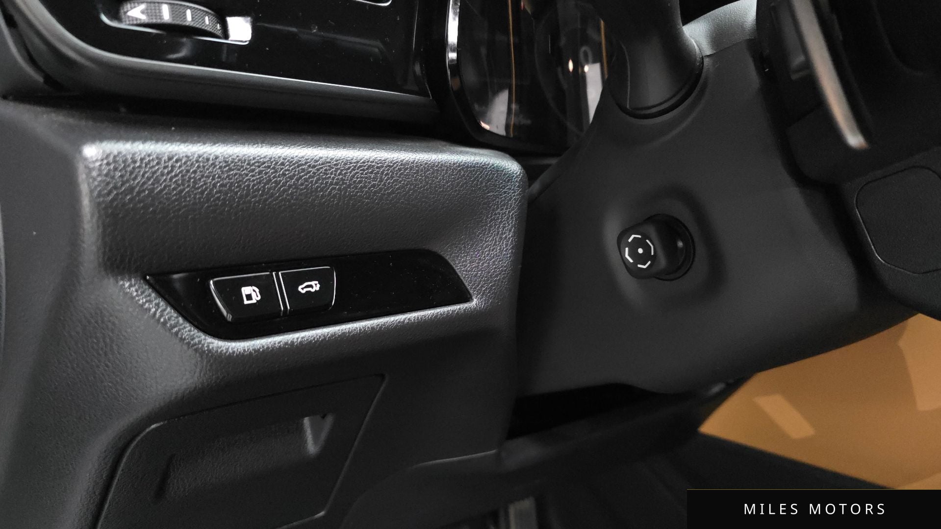 Лексус NX450h+ 2024 — миниатюра 12