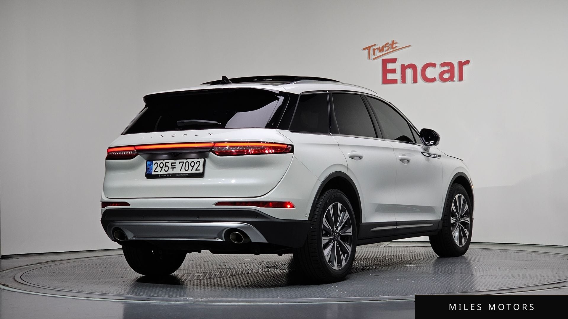 Lincoln Corsair 2022 — миниатюра 2