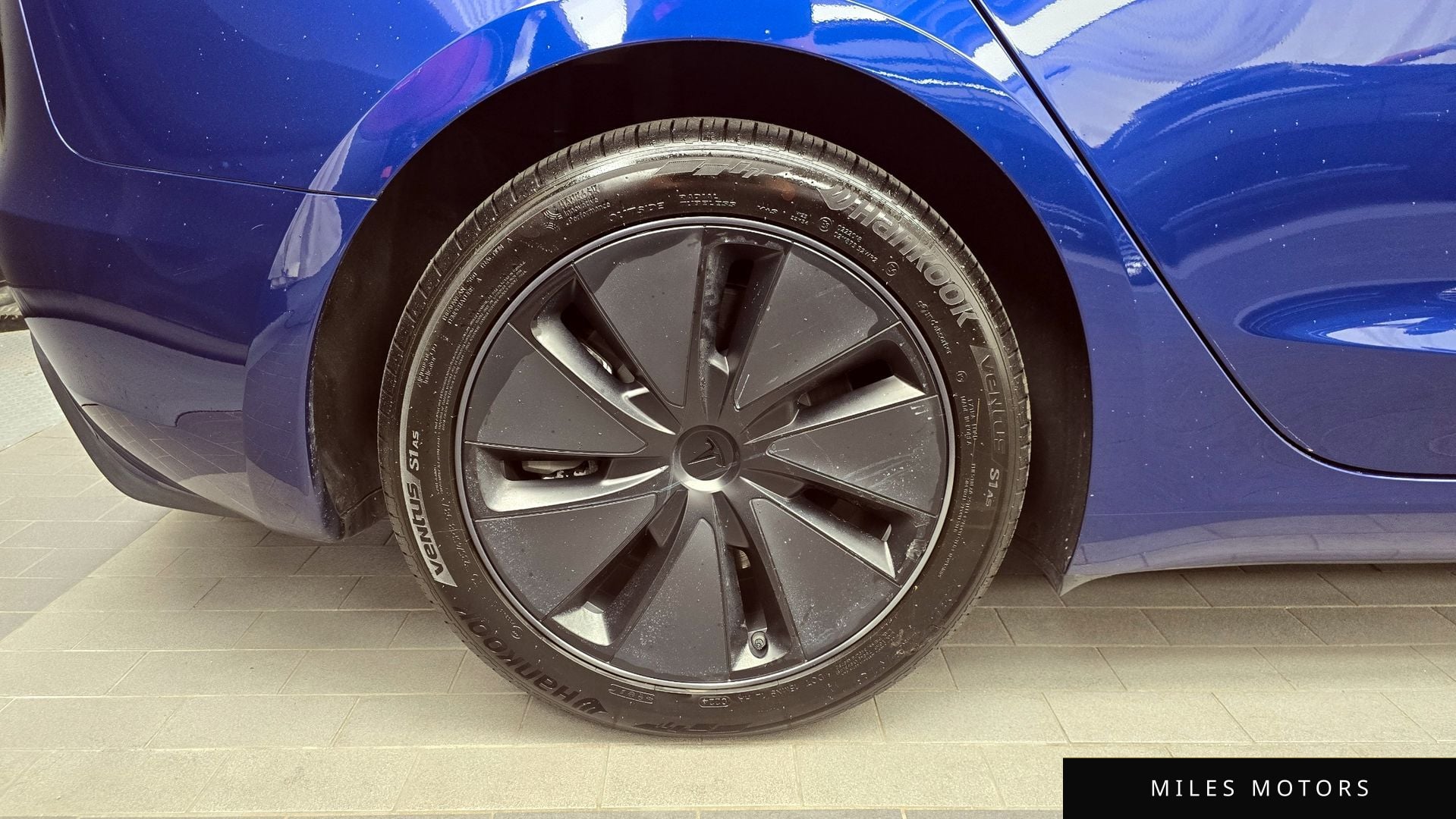 Tesla Model 3 2024 — миниатюра 5