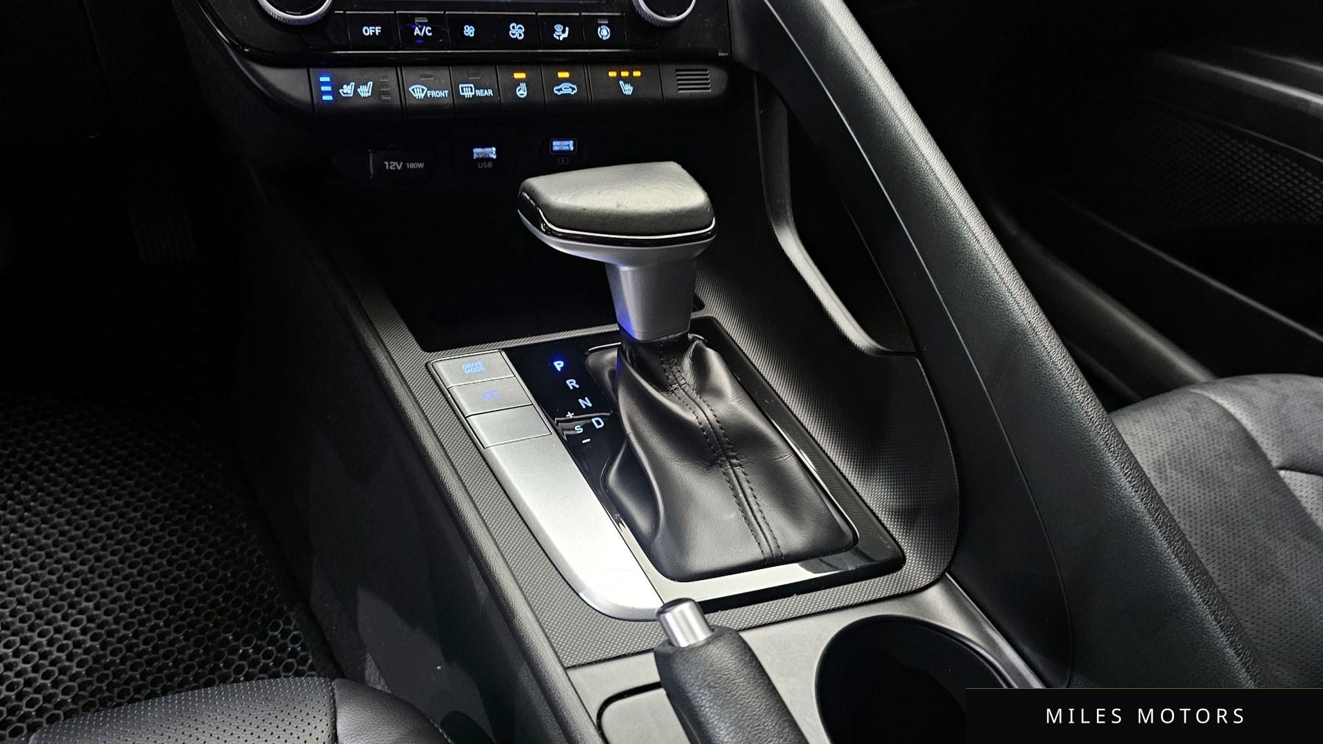 Hyundai AVANTE 2021 — миниатюра 12