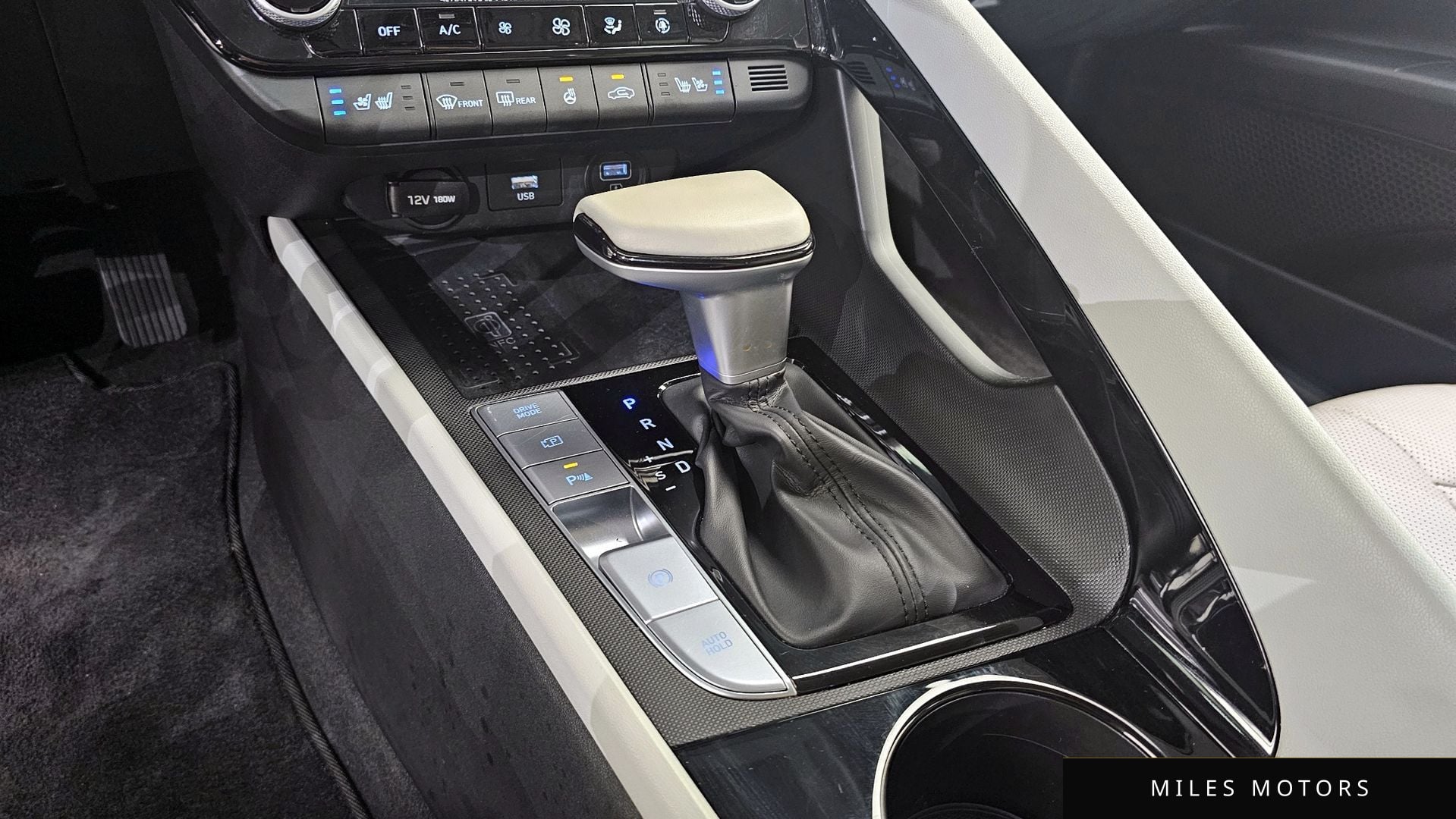 Hyundai AVANTE 2021 — миниатюра 12
