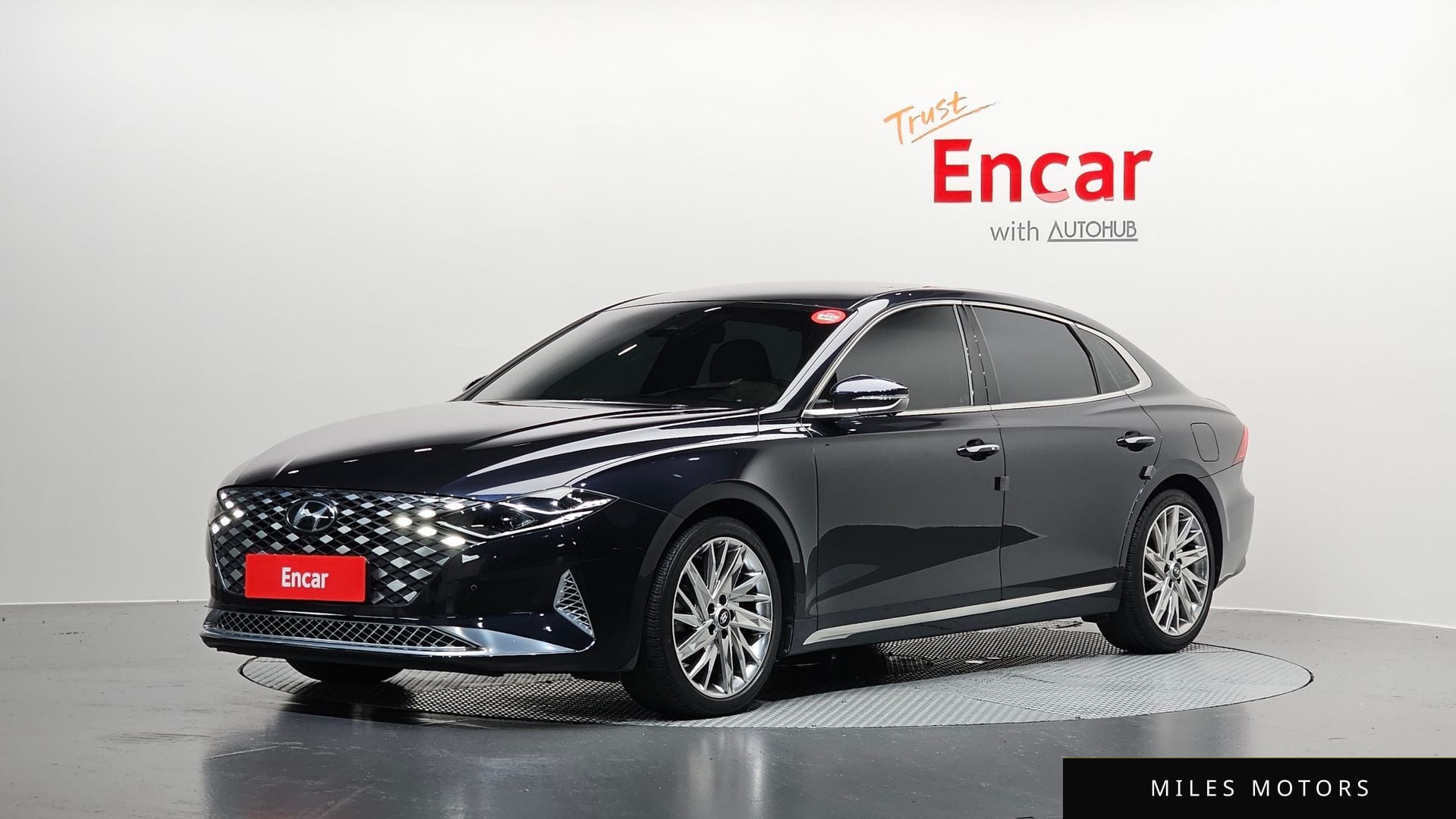 Hyundai Grandeur 2022 — фото 1 из 12
