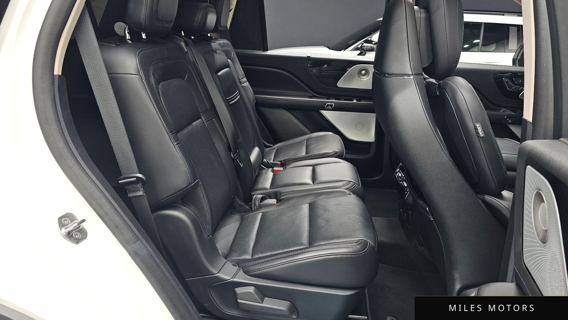 Lincoln Aviator 2021 — миниатюра 11