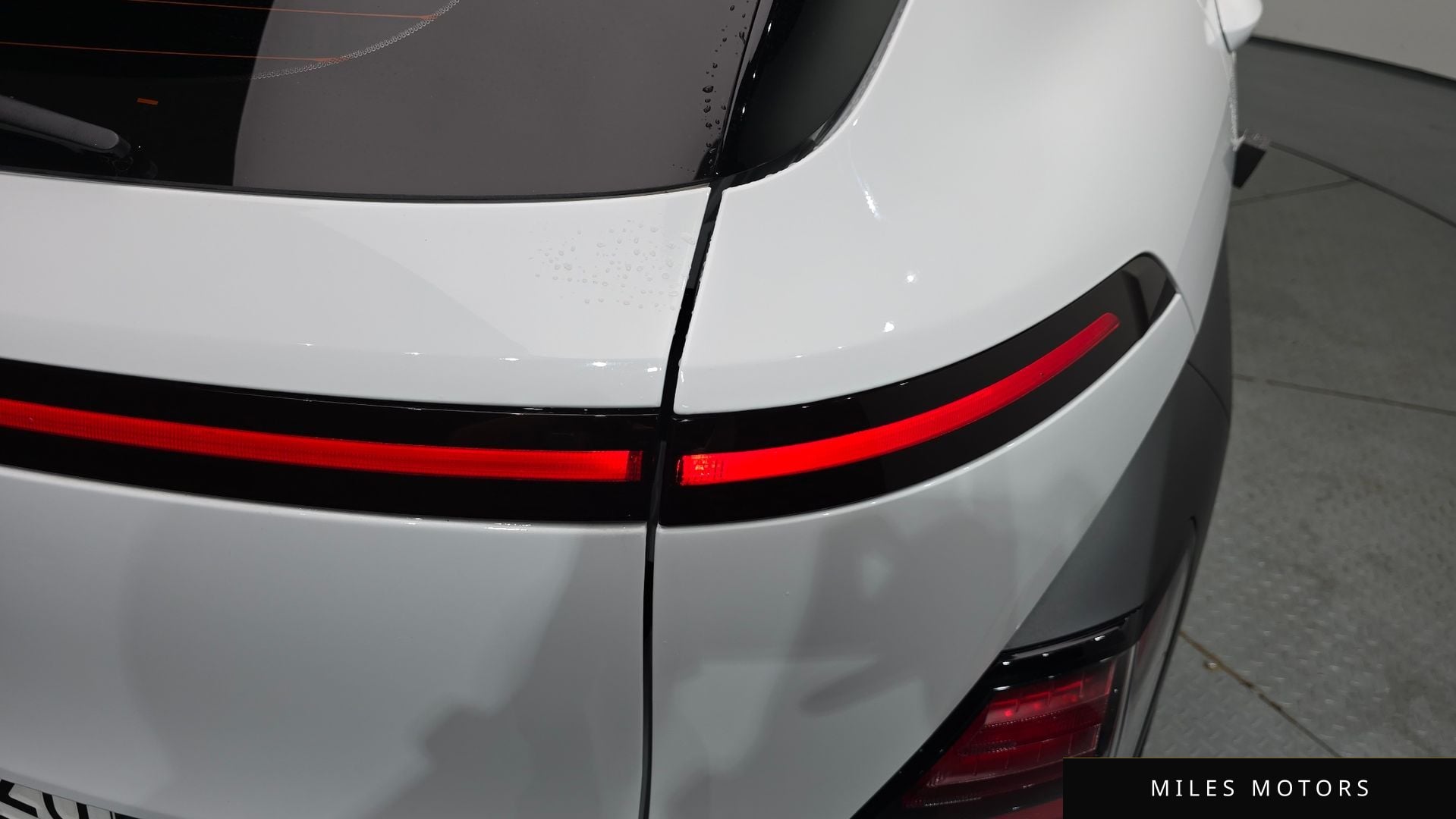 Hyundai Kona 2023 — миниатюра 9