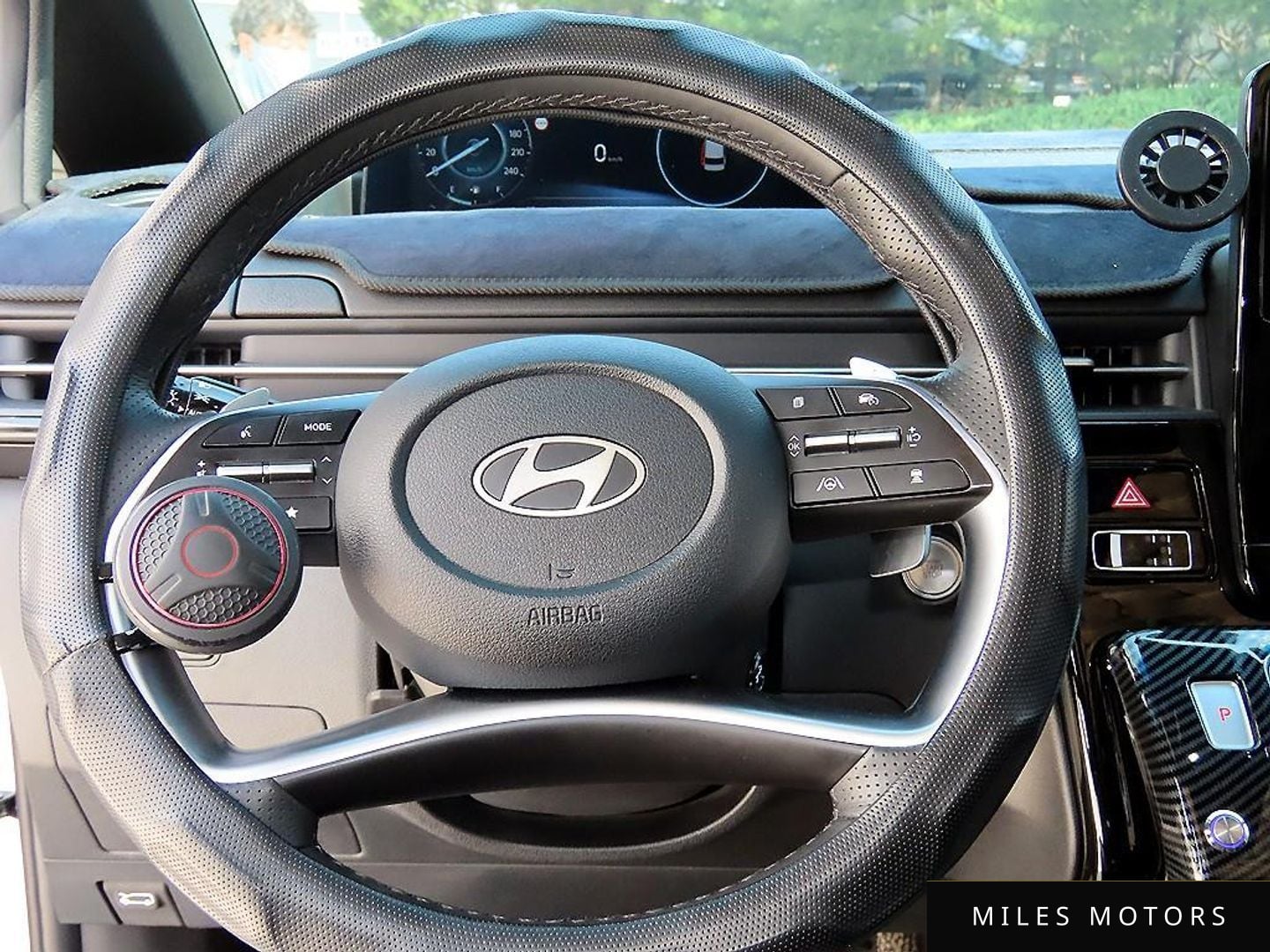 Hyundai Staria 2025 — миниатюра 8