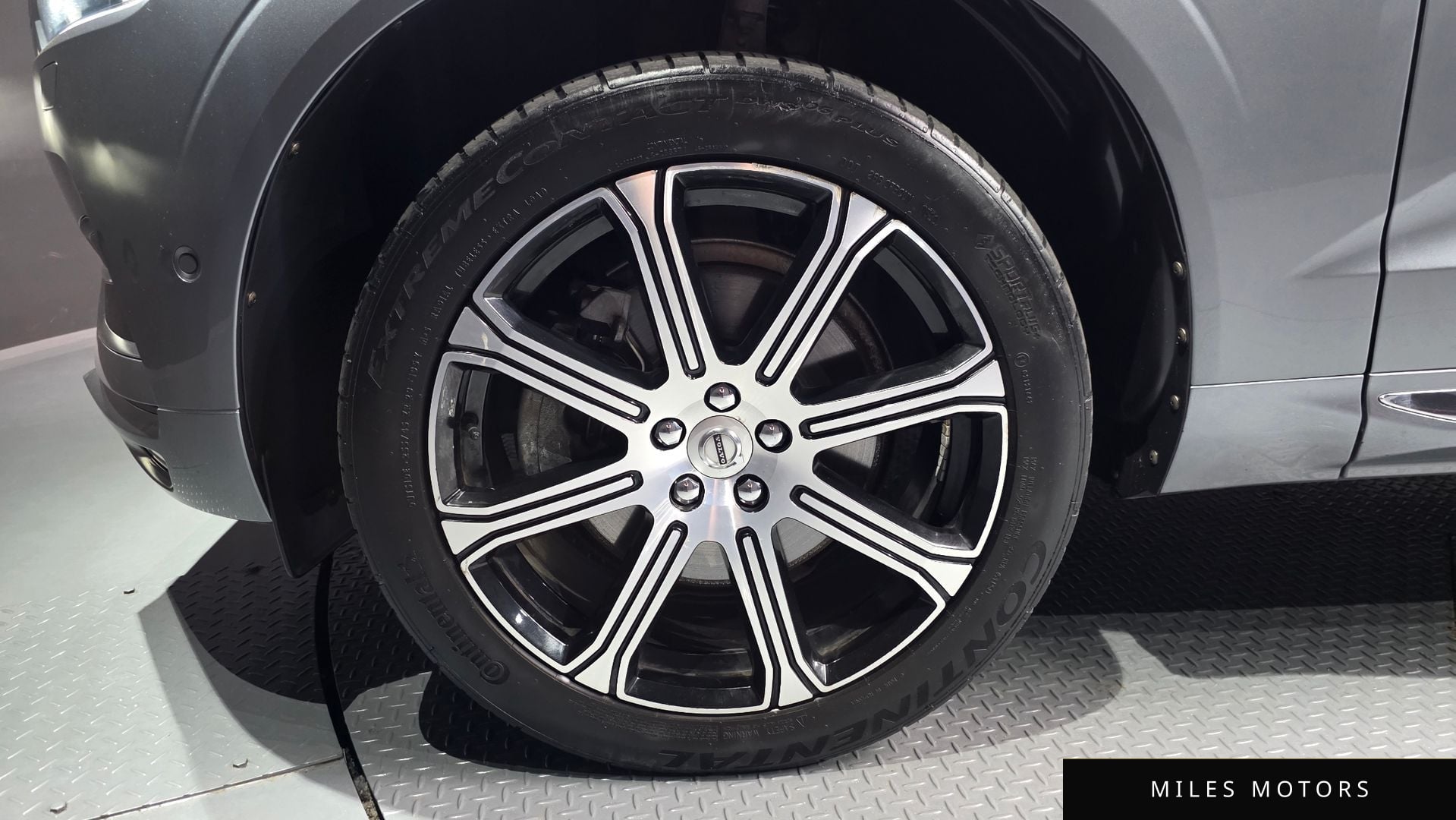 Volvo XC60 2019 — миниатюра 5