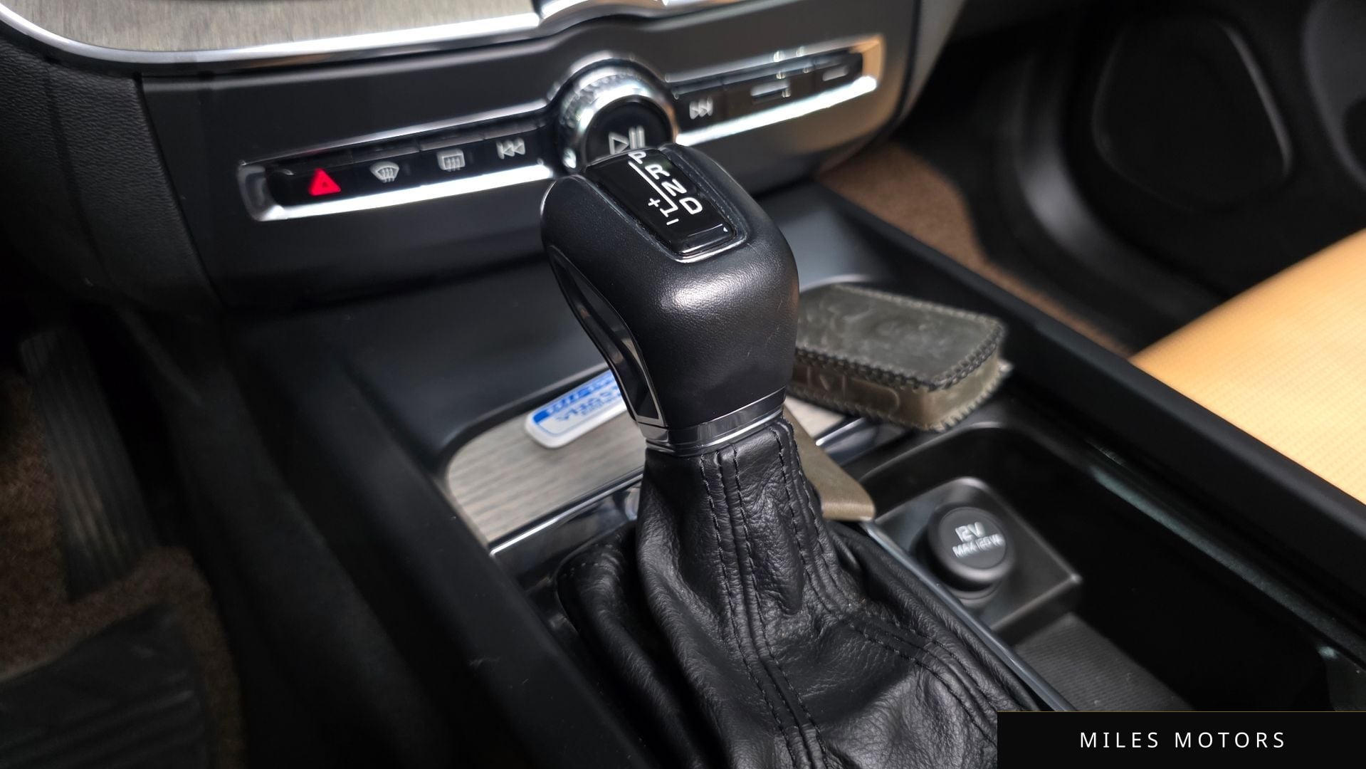 Volvo XC60 2019 — миниатюра 12