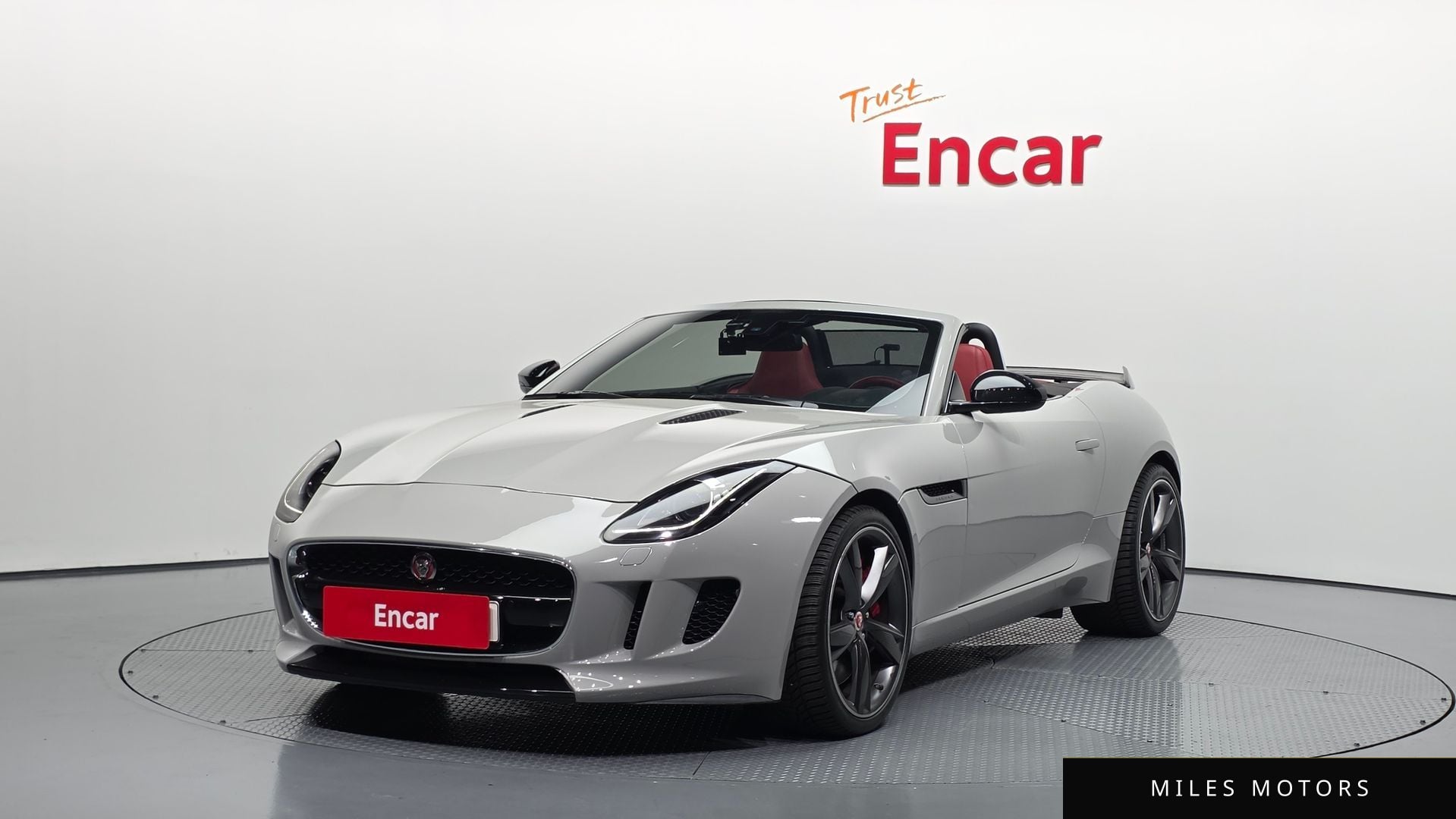 Jaguar F-TYPE 2016 — фото 1 из 12