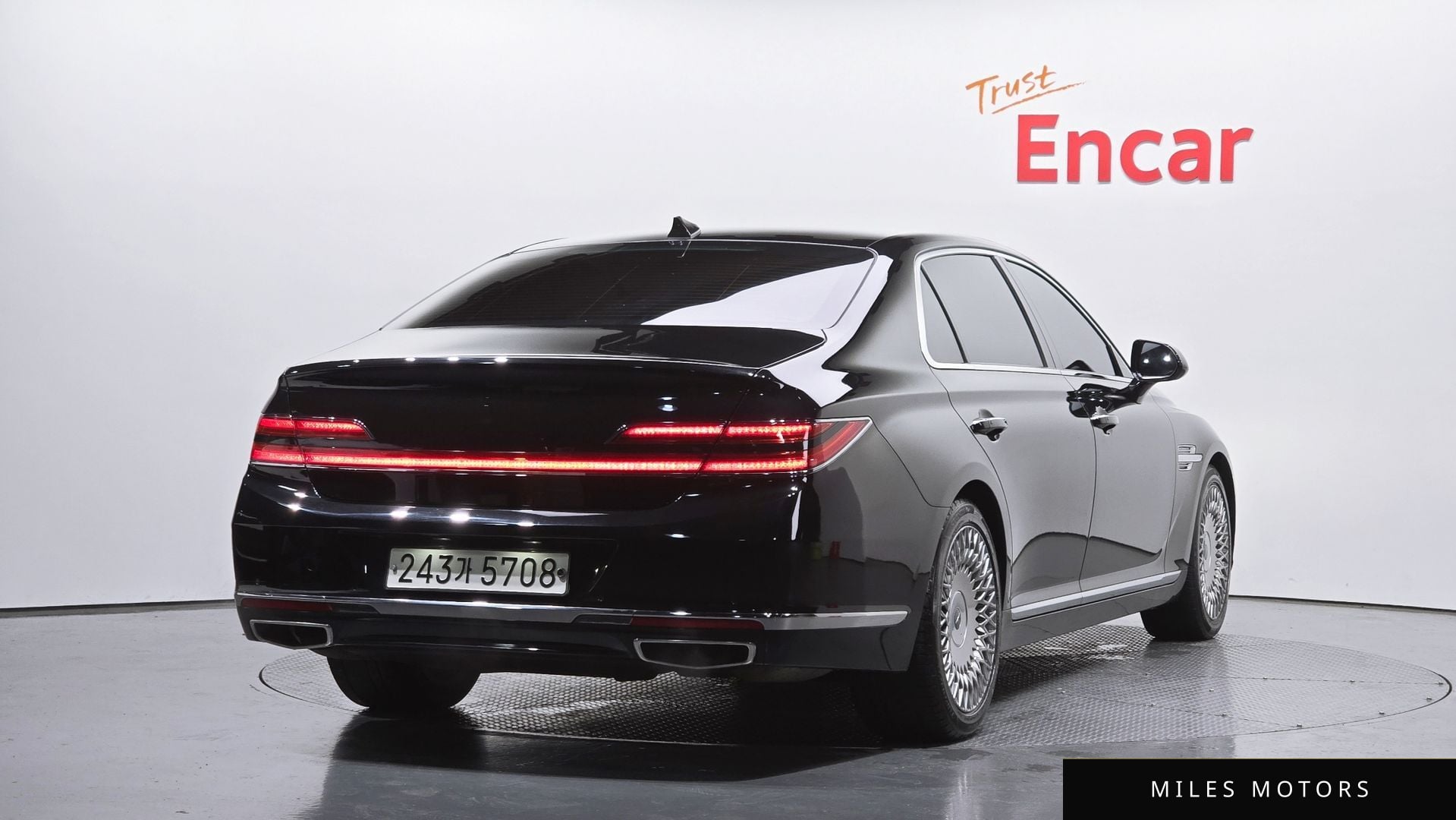 Genesis G90 2019 — миниатюра 2
