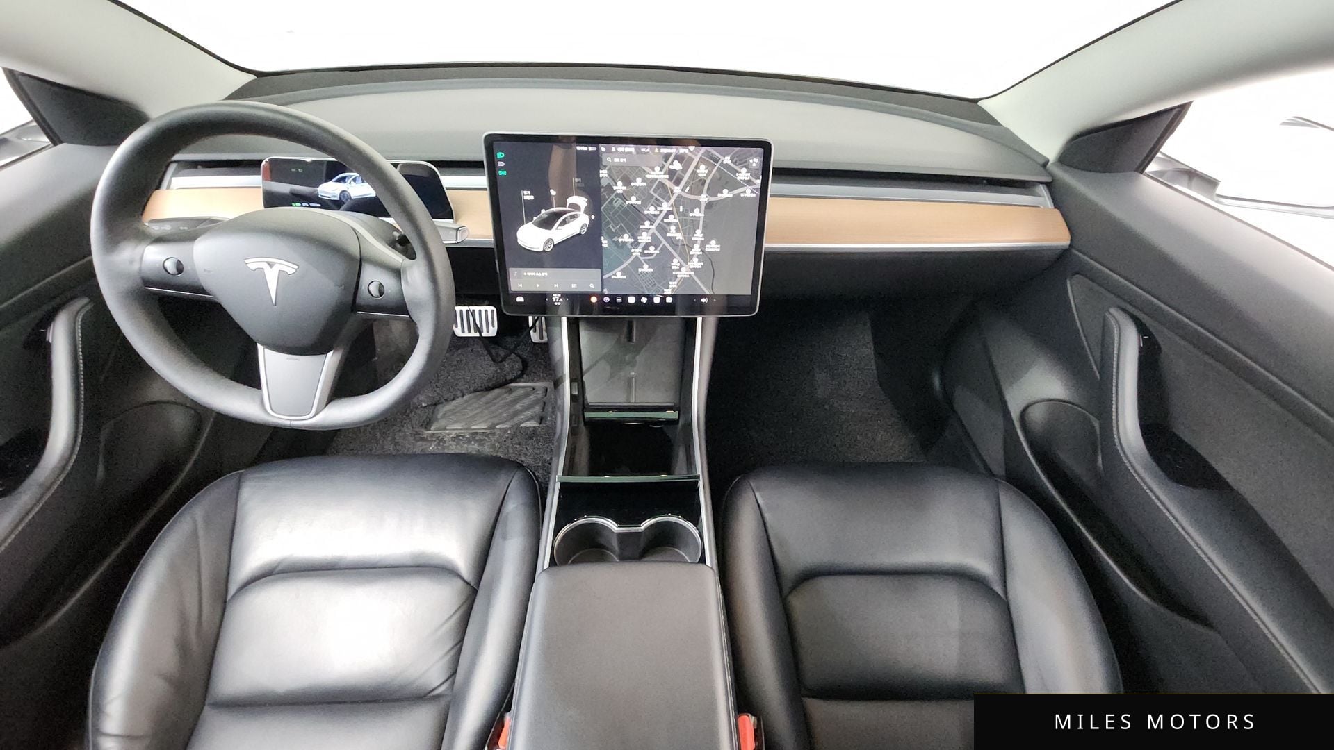 Tesla Model 3 2020 — миниатюра 10