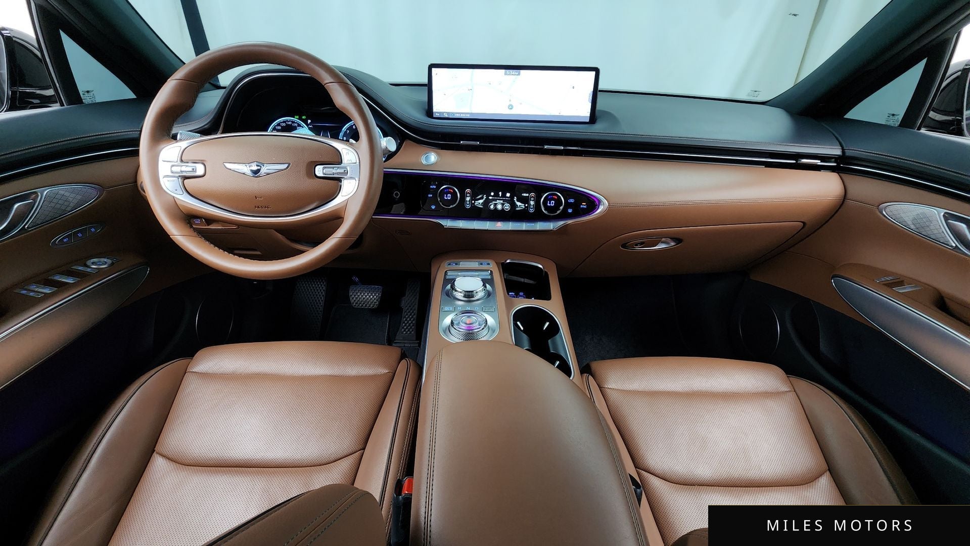 Genesis GV70 2022 — миниатюра 10