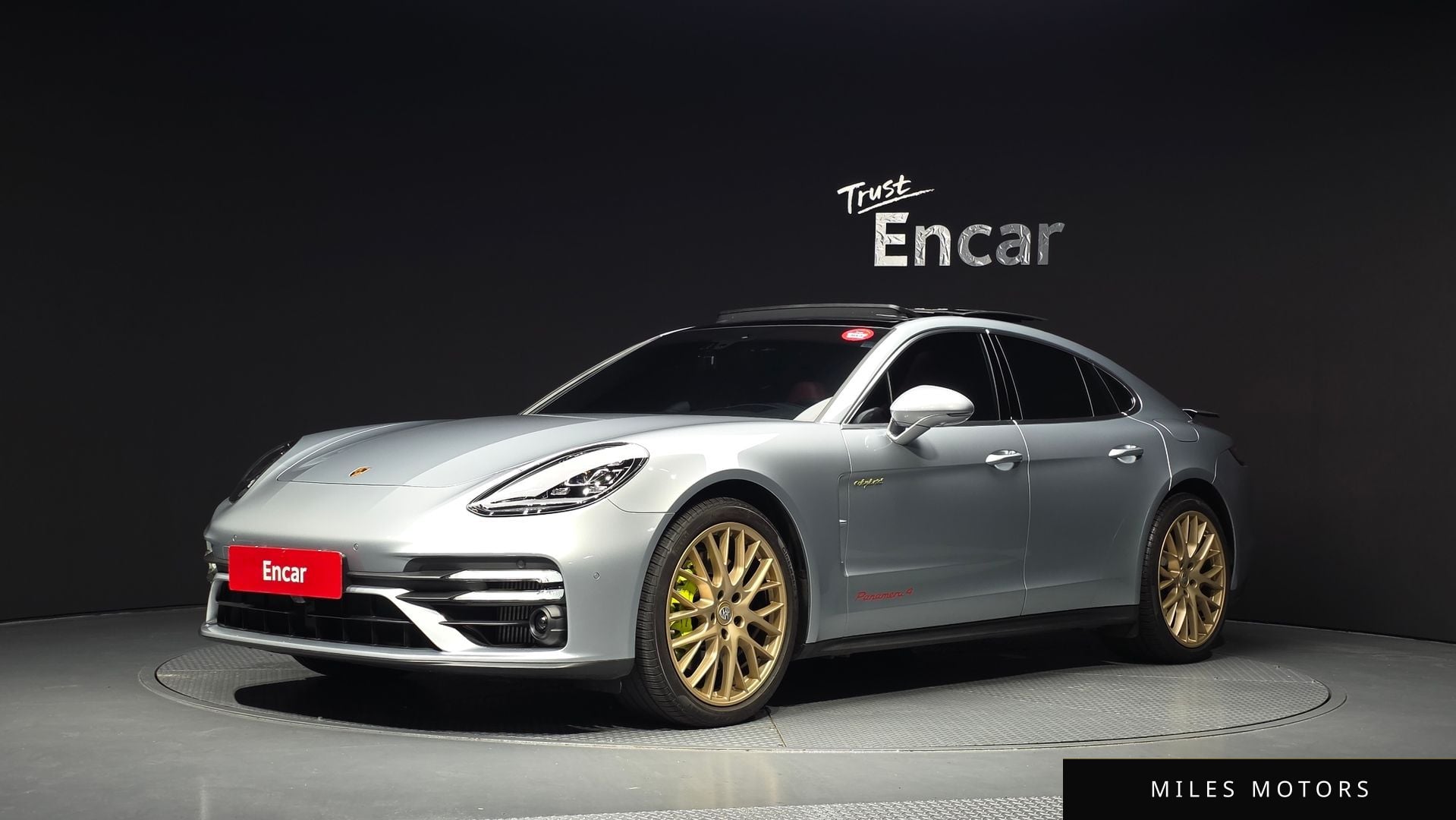 Porsche Panamera 2023 — фото 1 из 12