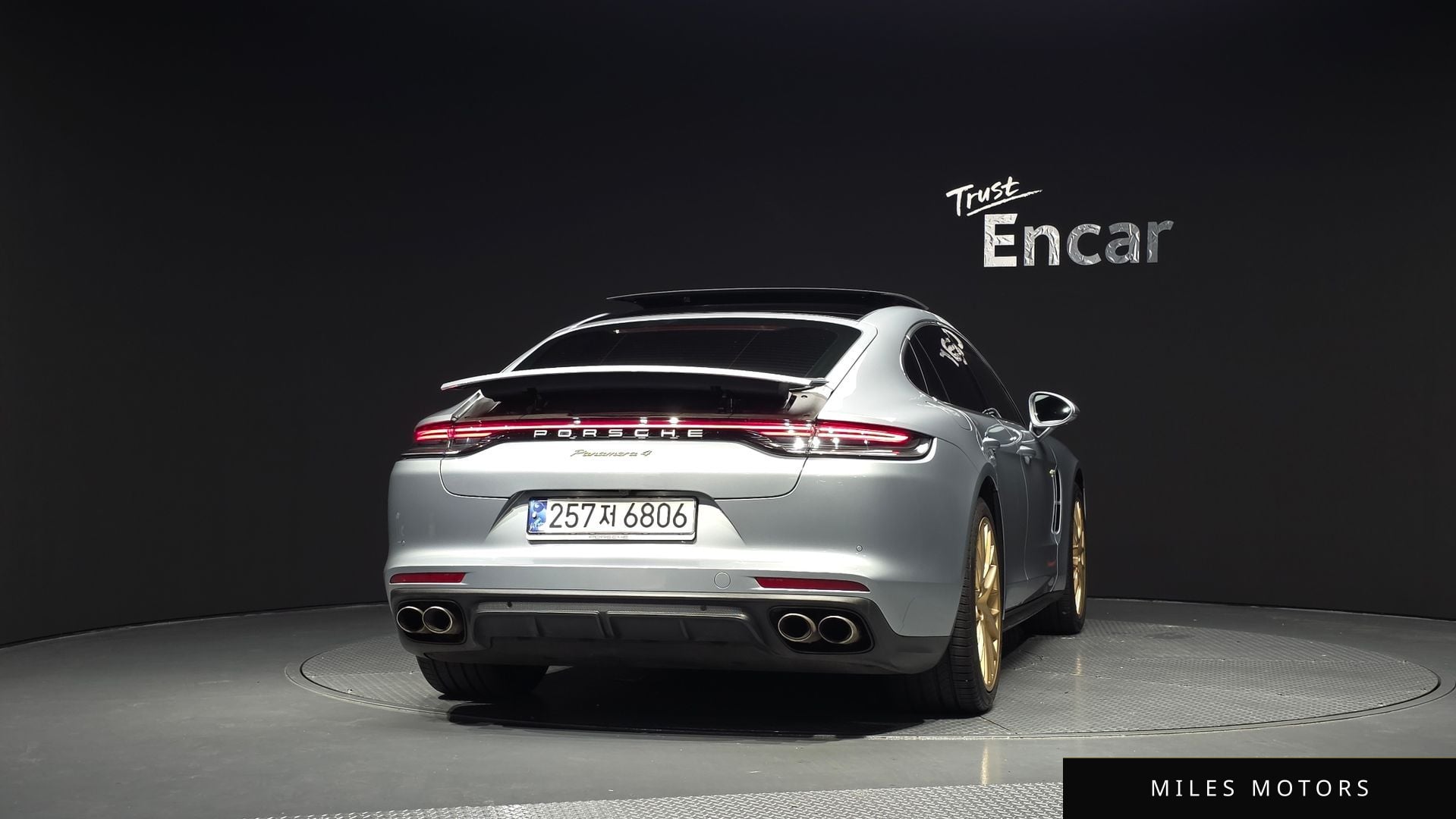 Porsche Panamera 2023 — миниатюра 4