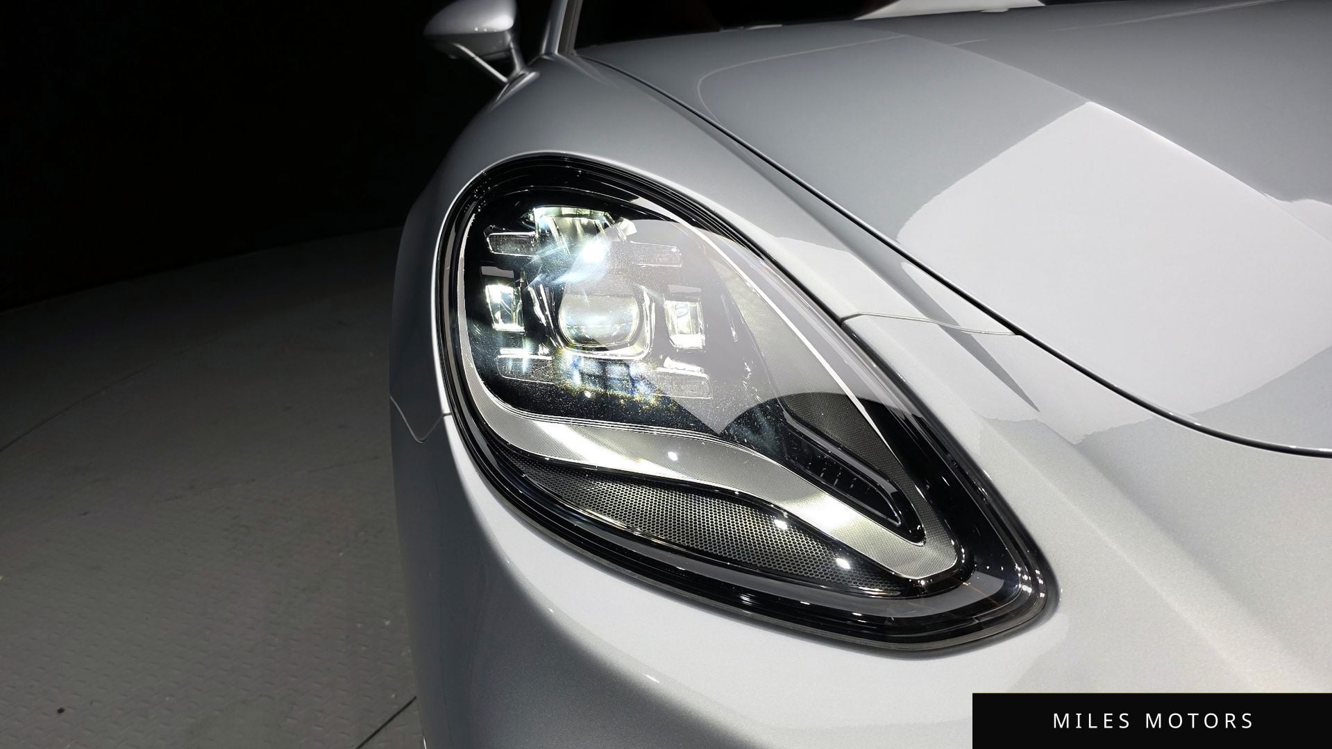 Porsche Panamera 2023 — миниатюра 8