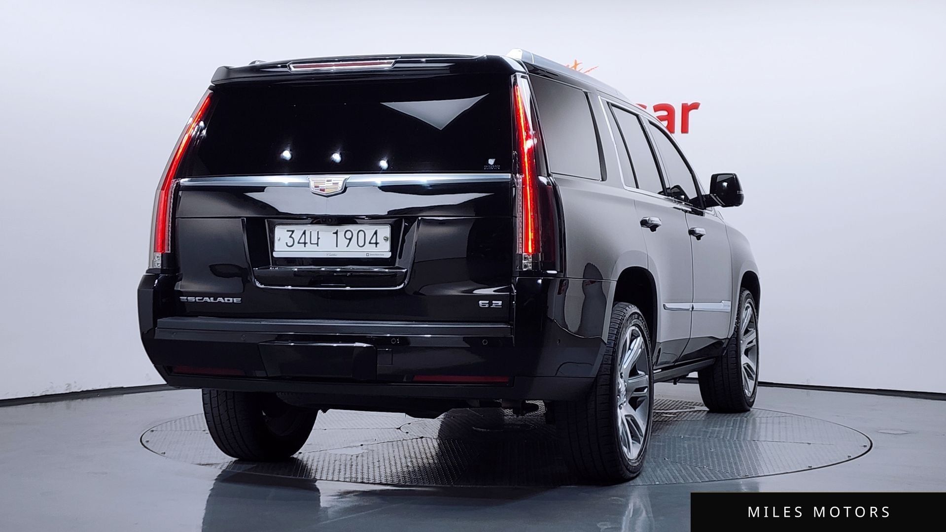 Cadillac Escalade 2018 — миниатюра 2