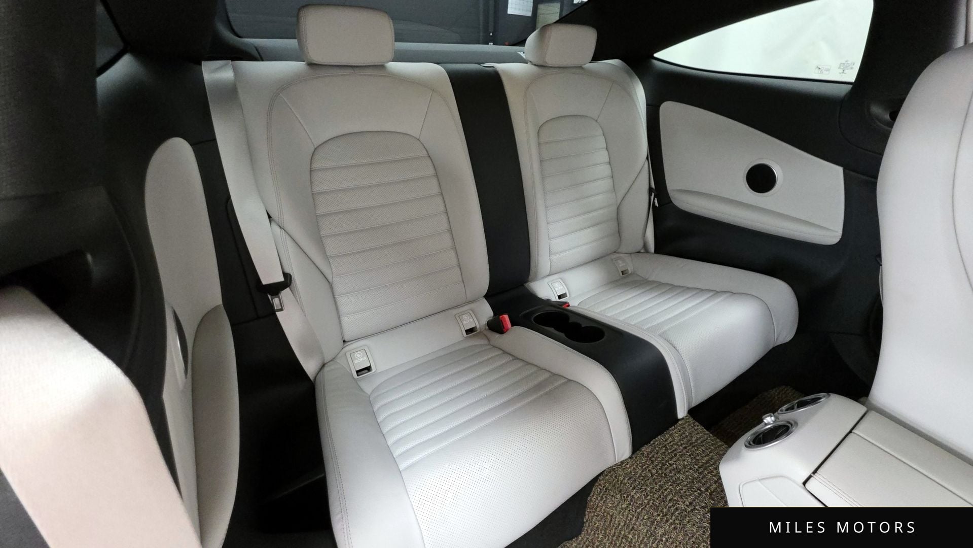 Mercedes-Benz C-Class W205 2017 — миниатюра 12