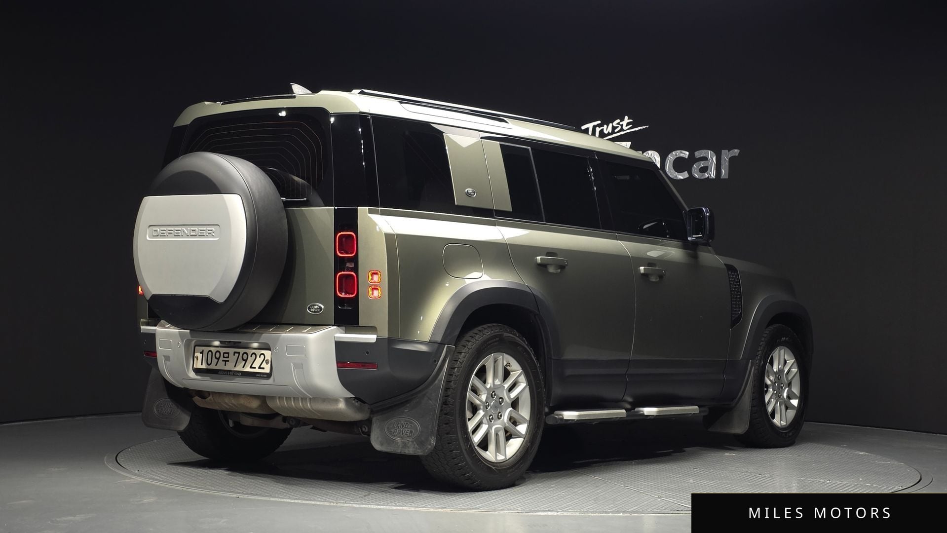 Land Rover Defender 2020 — миниатюра 2