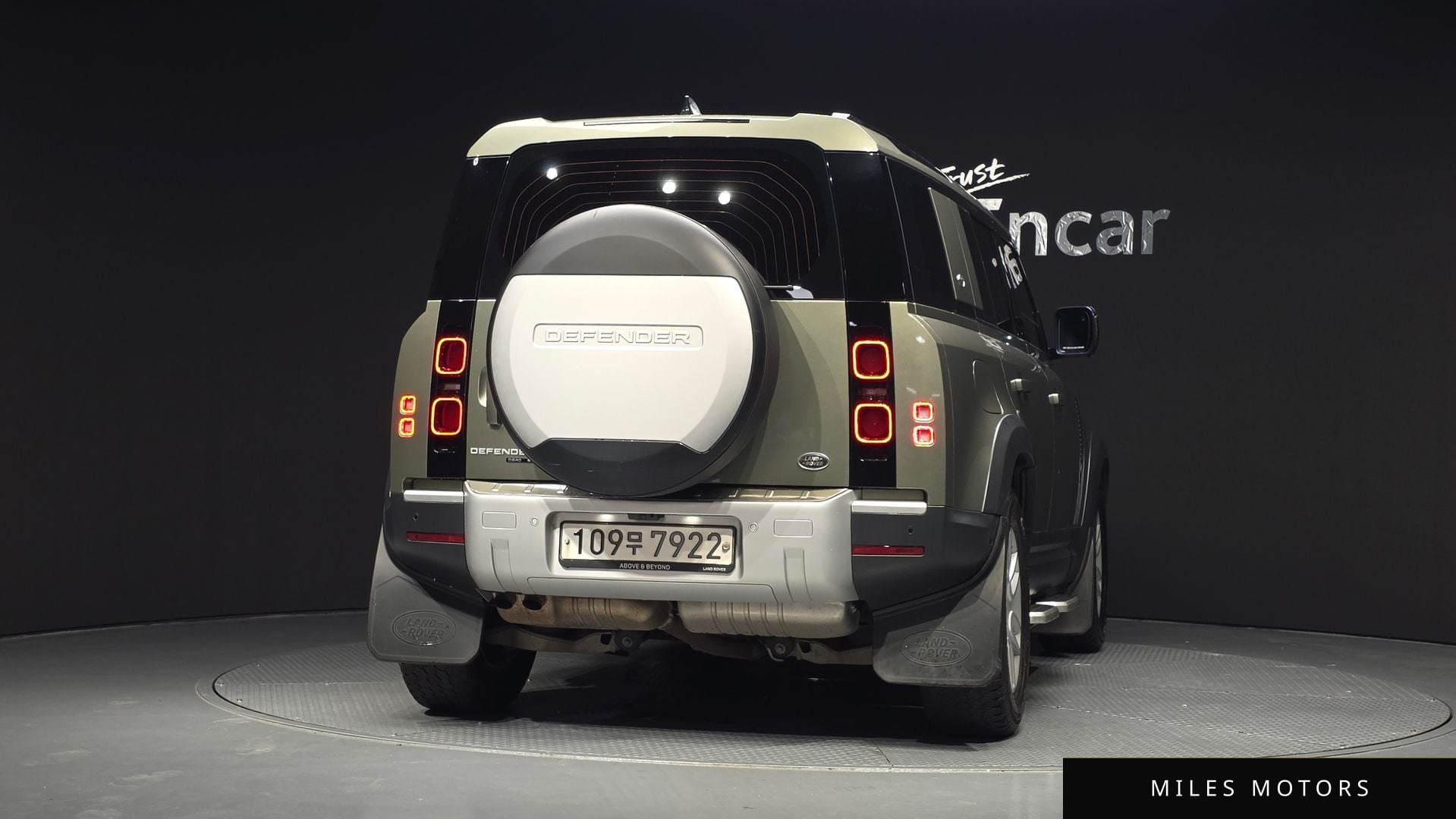 Land Rover Defender 2020 — миниатюра 4