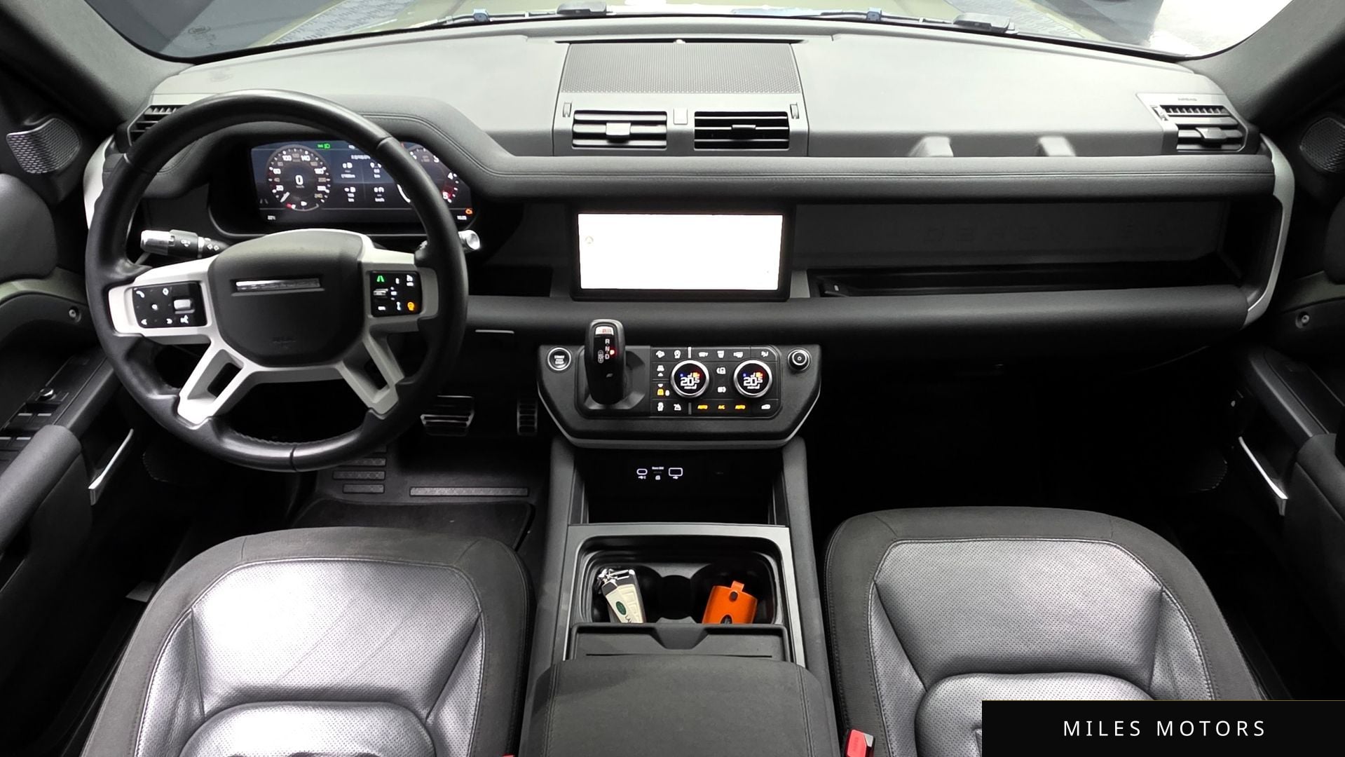 Land Rover Defender 2020 — миниатюра 7