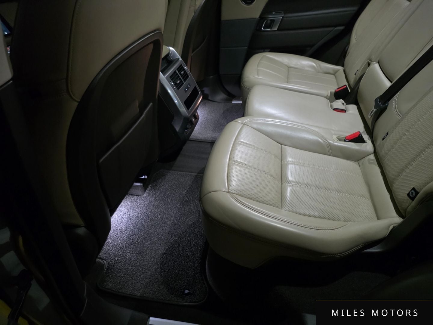 Land Rover Range Rover Sport 2020 — миниатюра 10