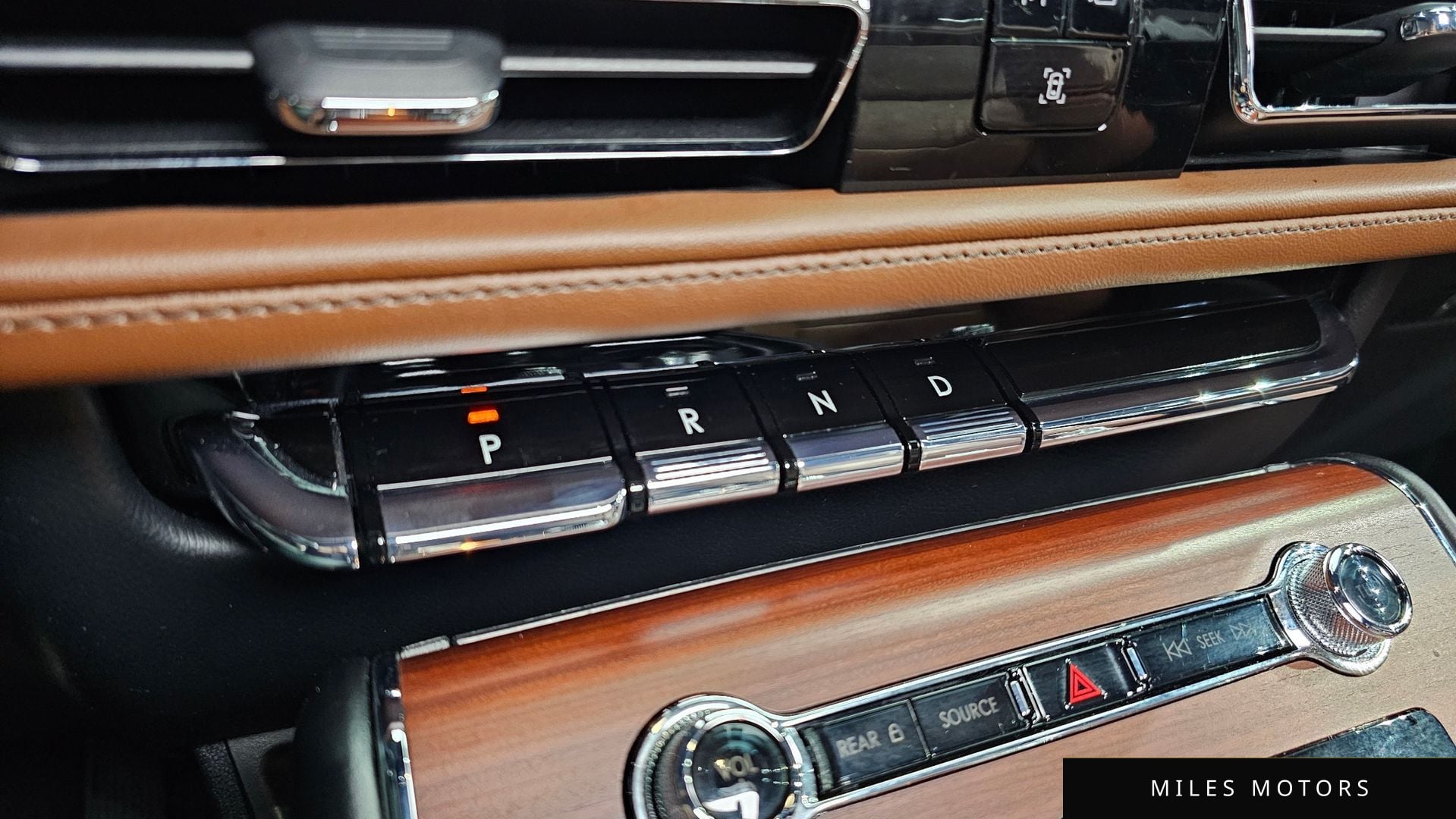 Lincoln Aviator 2023 — миниатюра 9