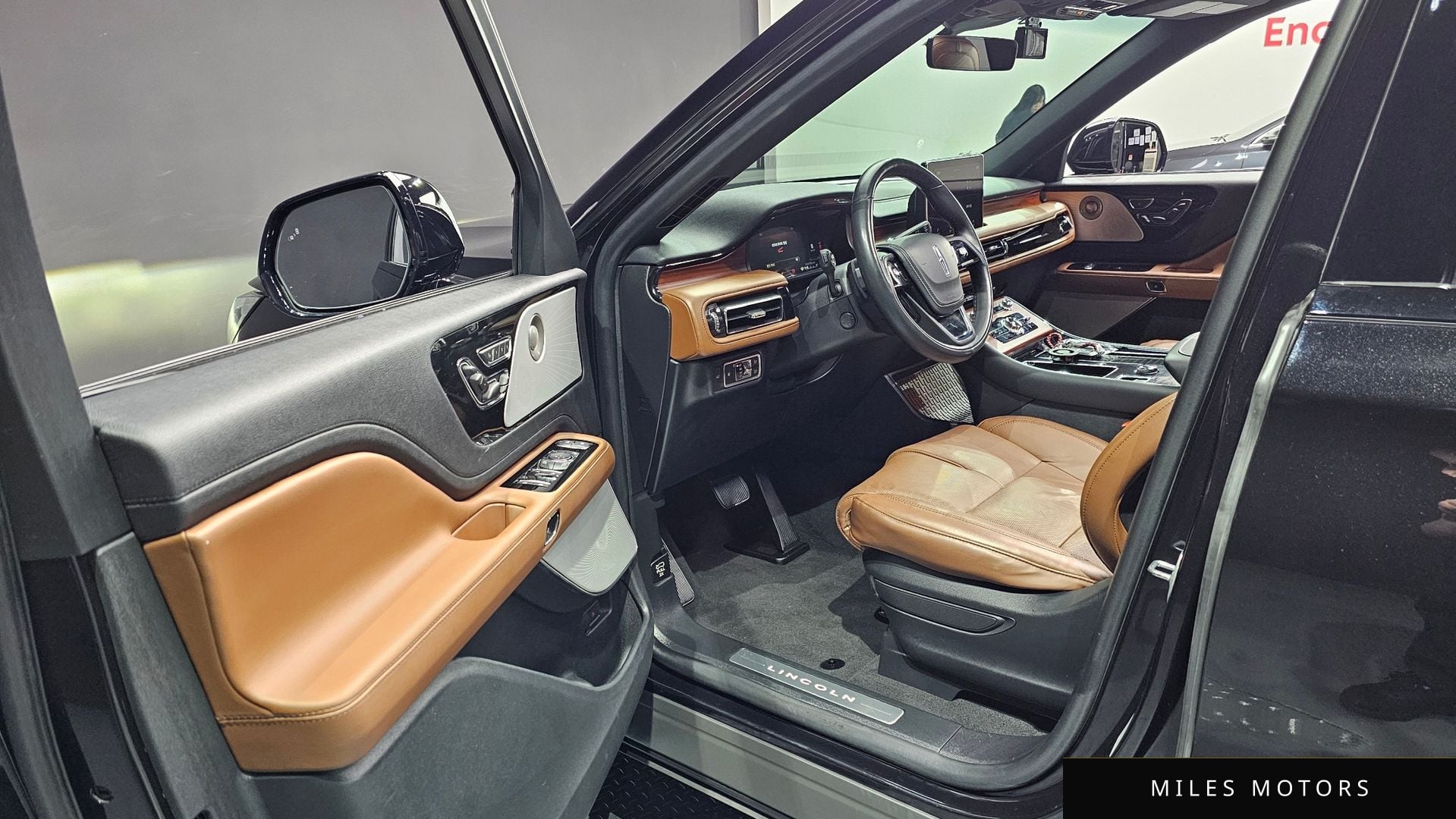 Lincoln Aviator 2023 — миниатюра 10