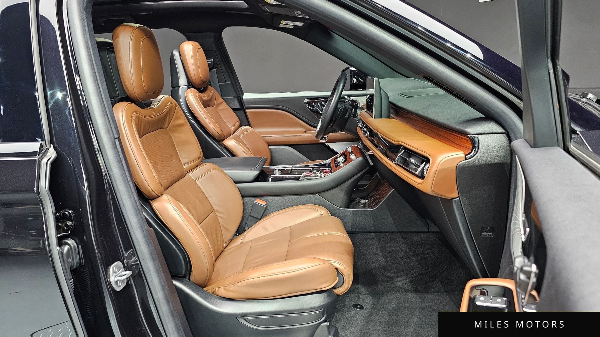 Lincoln Aviator 2023 — миниатюра 12