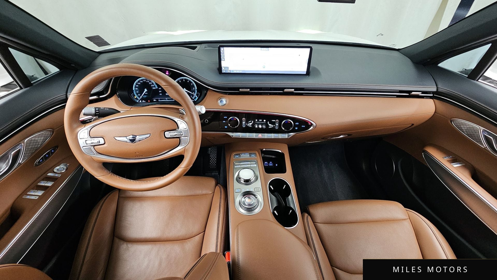 Genesis GV70 2023 — миниатюра 10