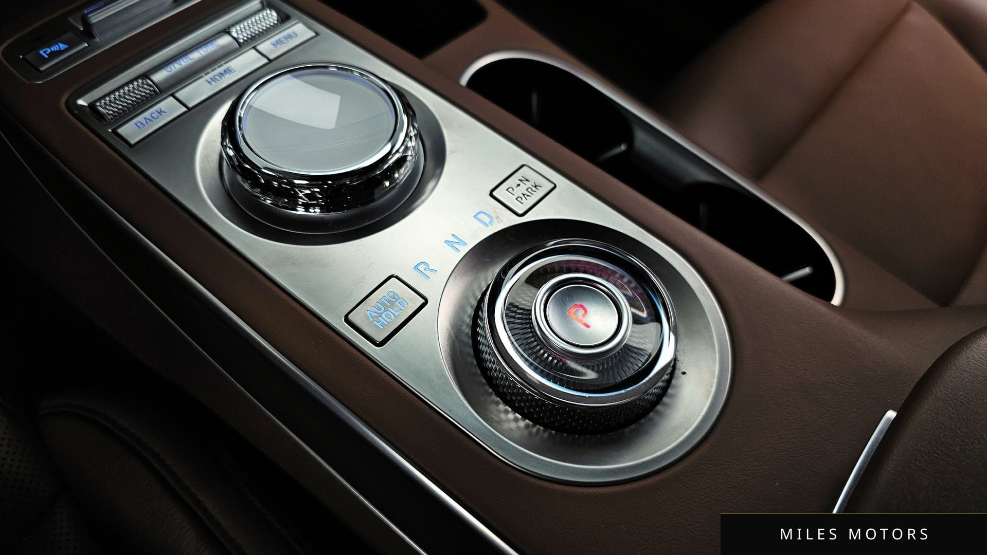 Genesis GV70 2023 — миниатюра 12