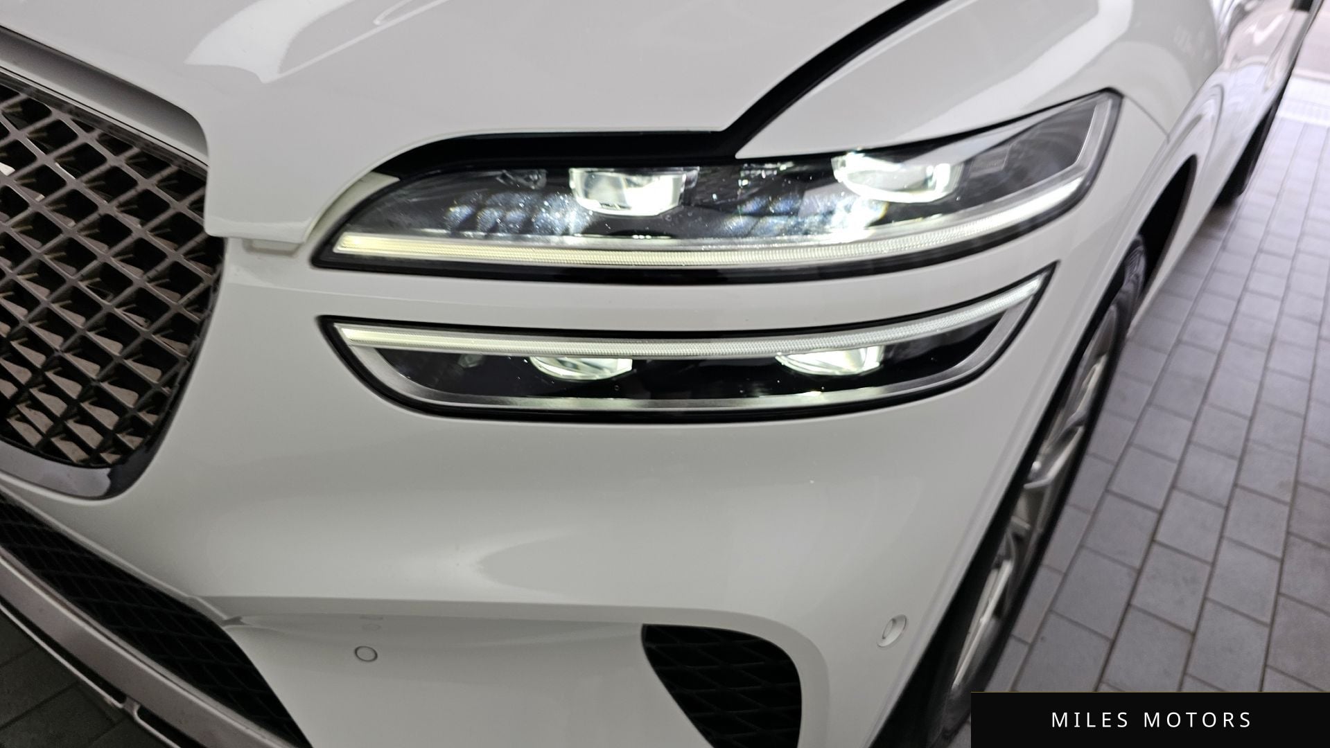 Genesis GV70 2023 — миниатюра 8