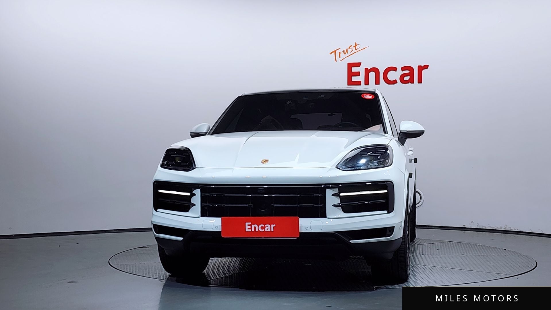 Porsche Cayenne 2024 — миниатюра 3